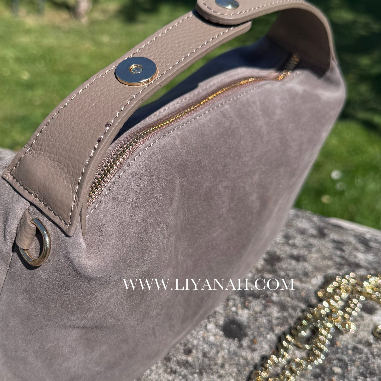 SAC Mini BOULE CUIR DAIM LOUANA TAUPE