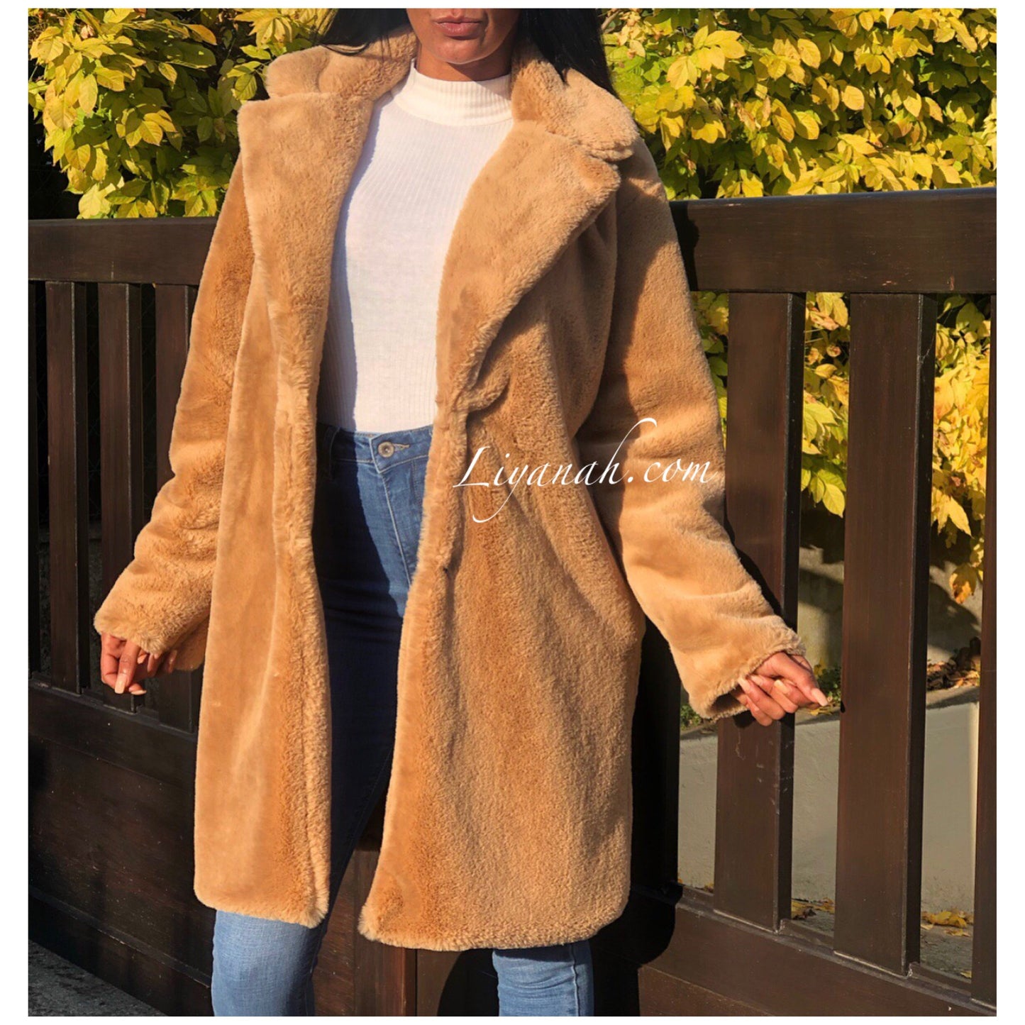 MANTEAU FAUSSE FOURRURE BEIGE Modèle VENYSA