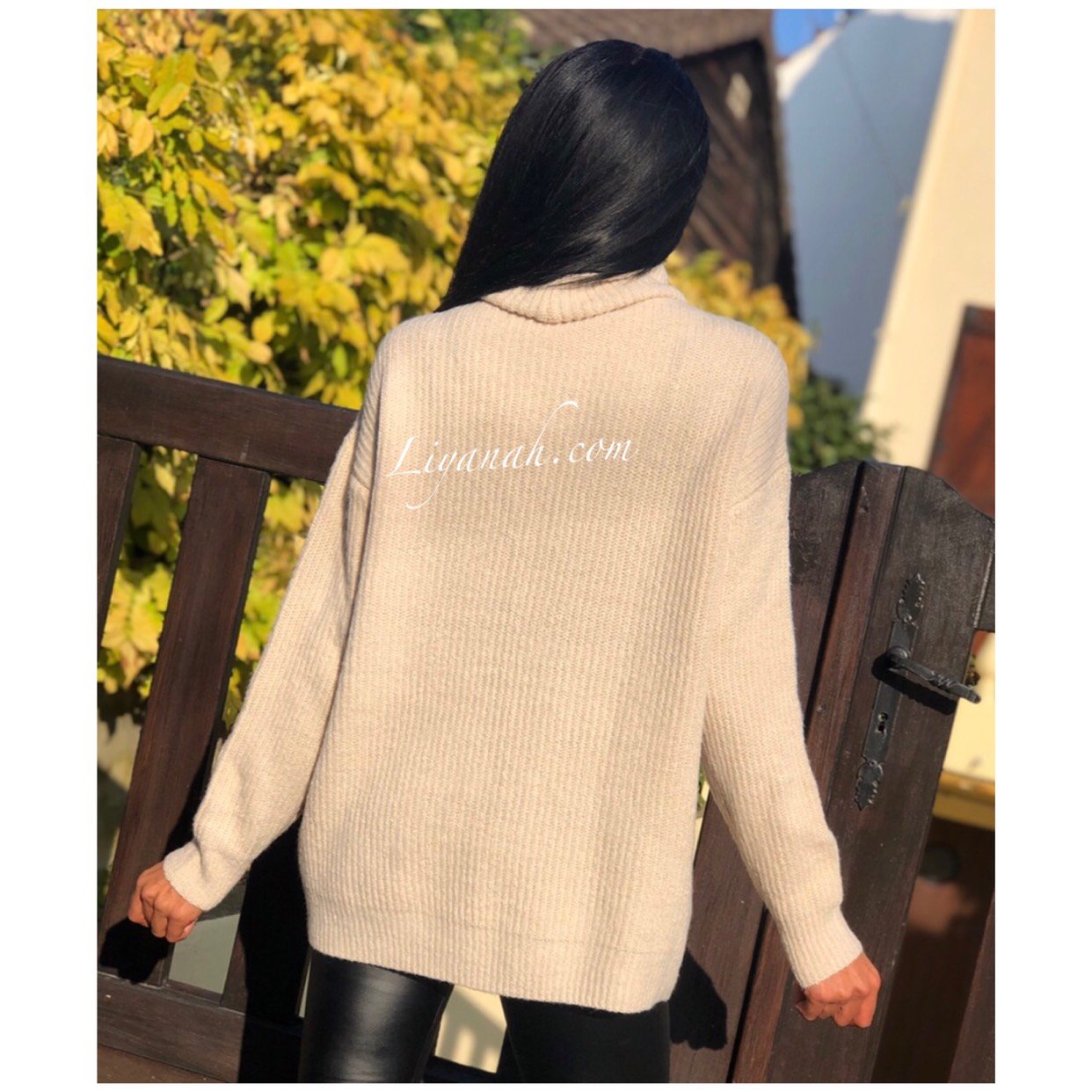 PULL LARGE Col Roulé Modèle AJAYARA BEIGE