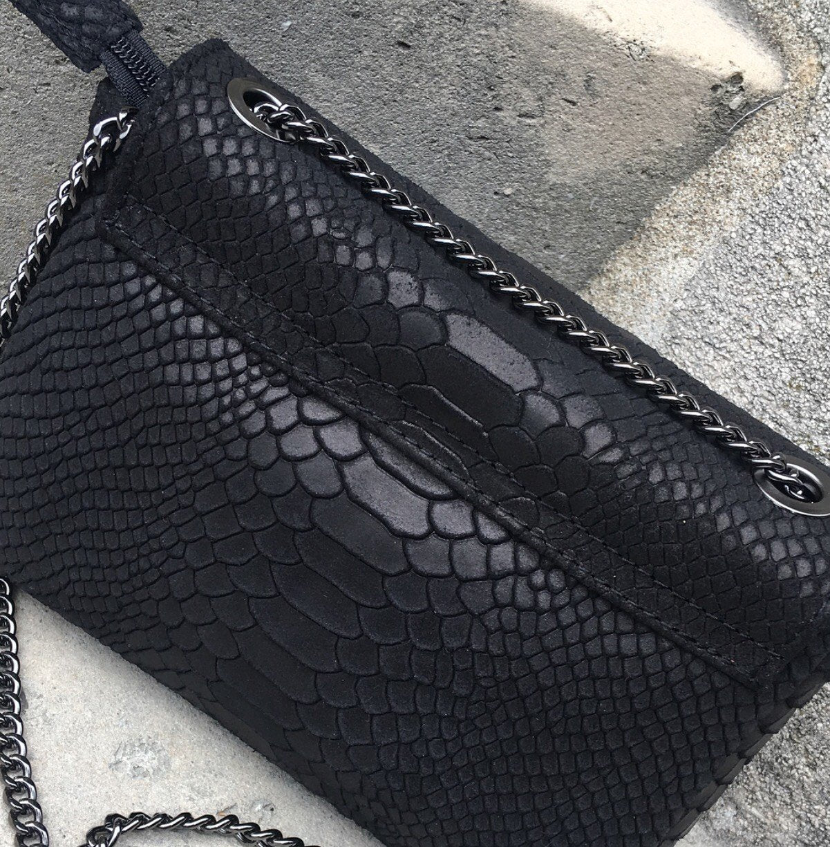 Sac Modèle YEVA 100% CUIR Noir ou Rose