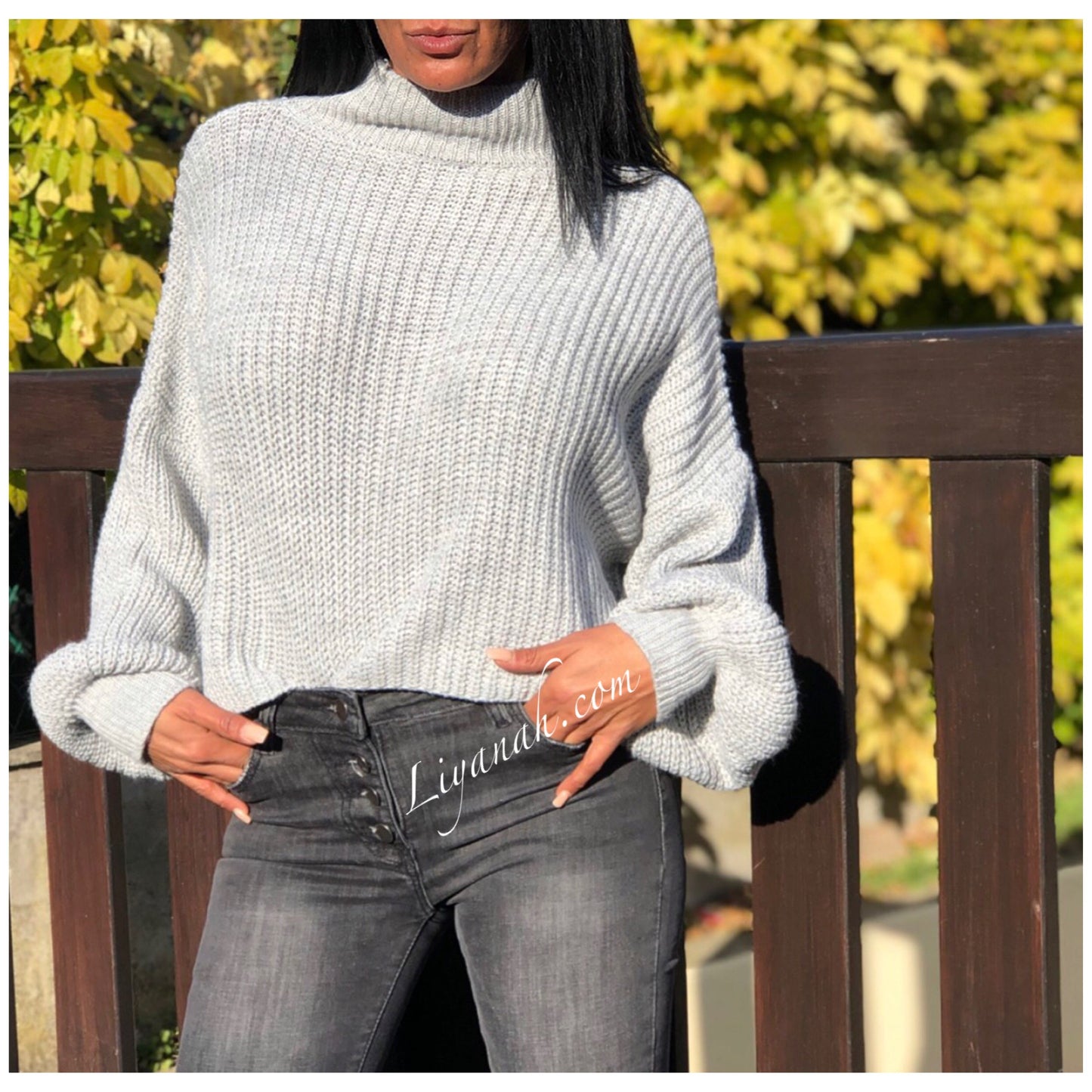 Pull Cropped Modèle FAMARYA GRIS