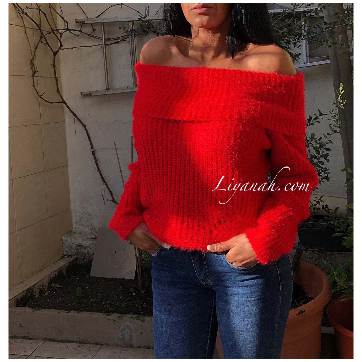 PULL Modèle LILOUA ROUGE