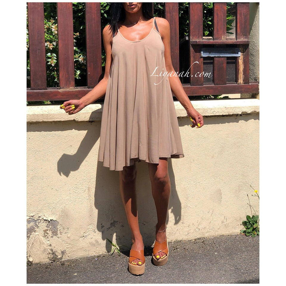 Robe Courte Modèle JENY BEIGE