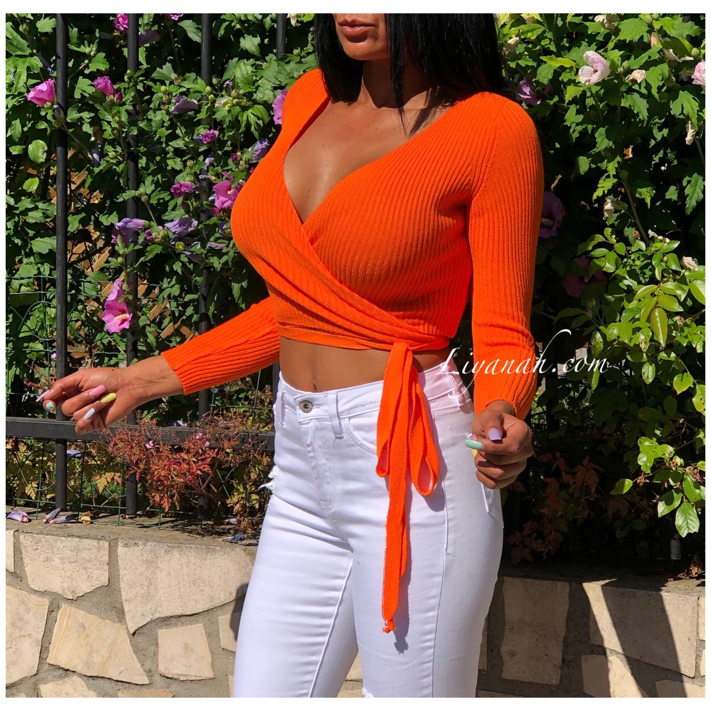 Cache-Coeur Cropped Modèle CHACHA ORANGE