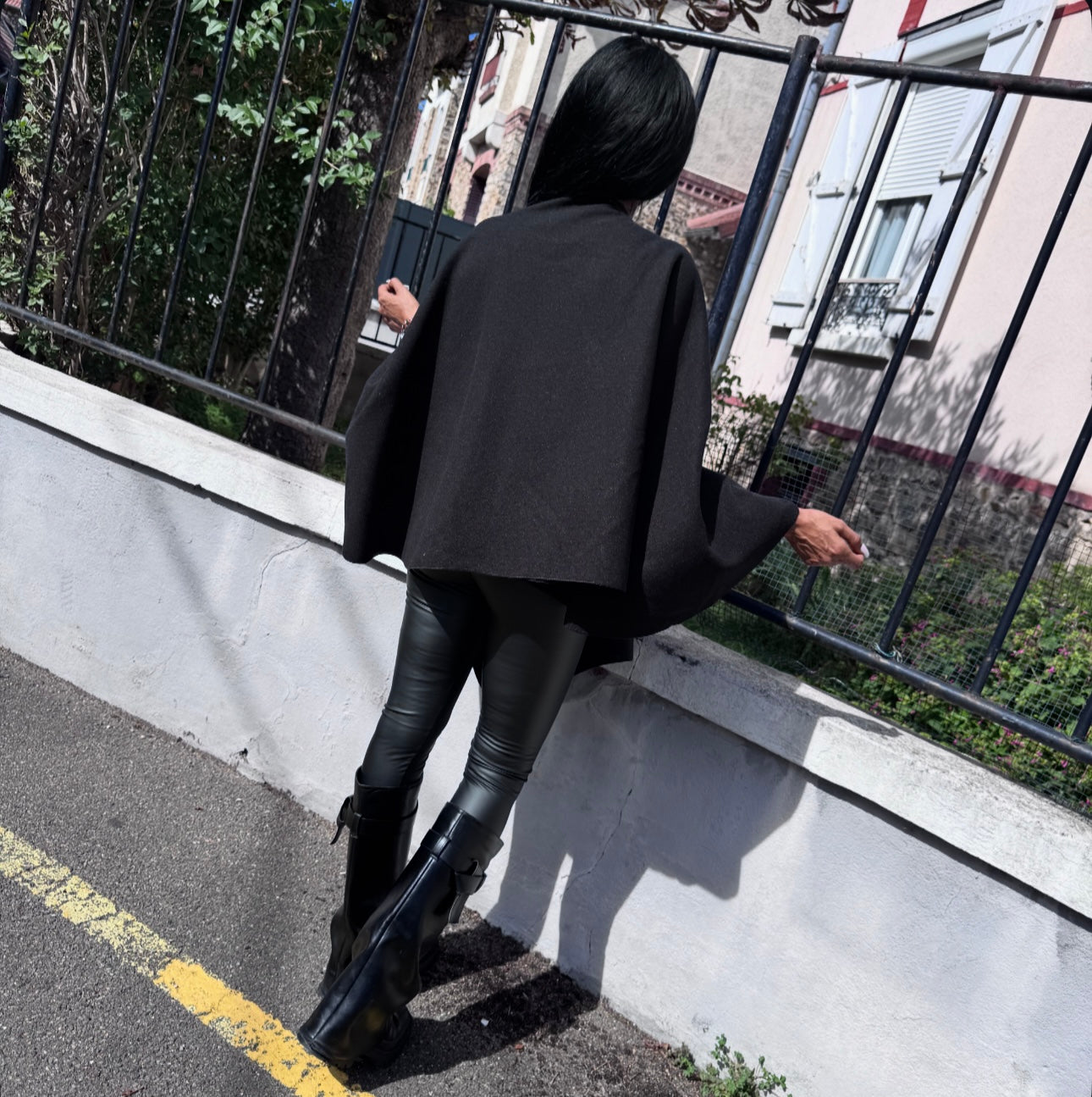CAPE MALA NOIR