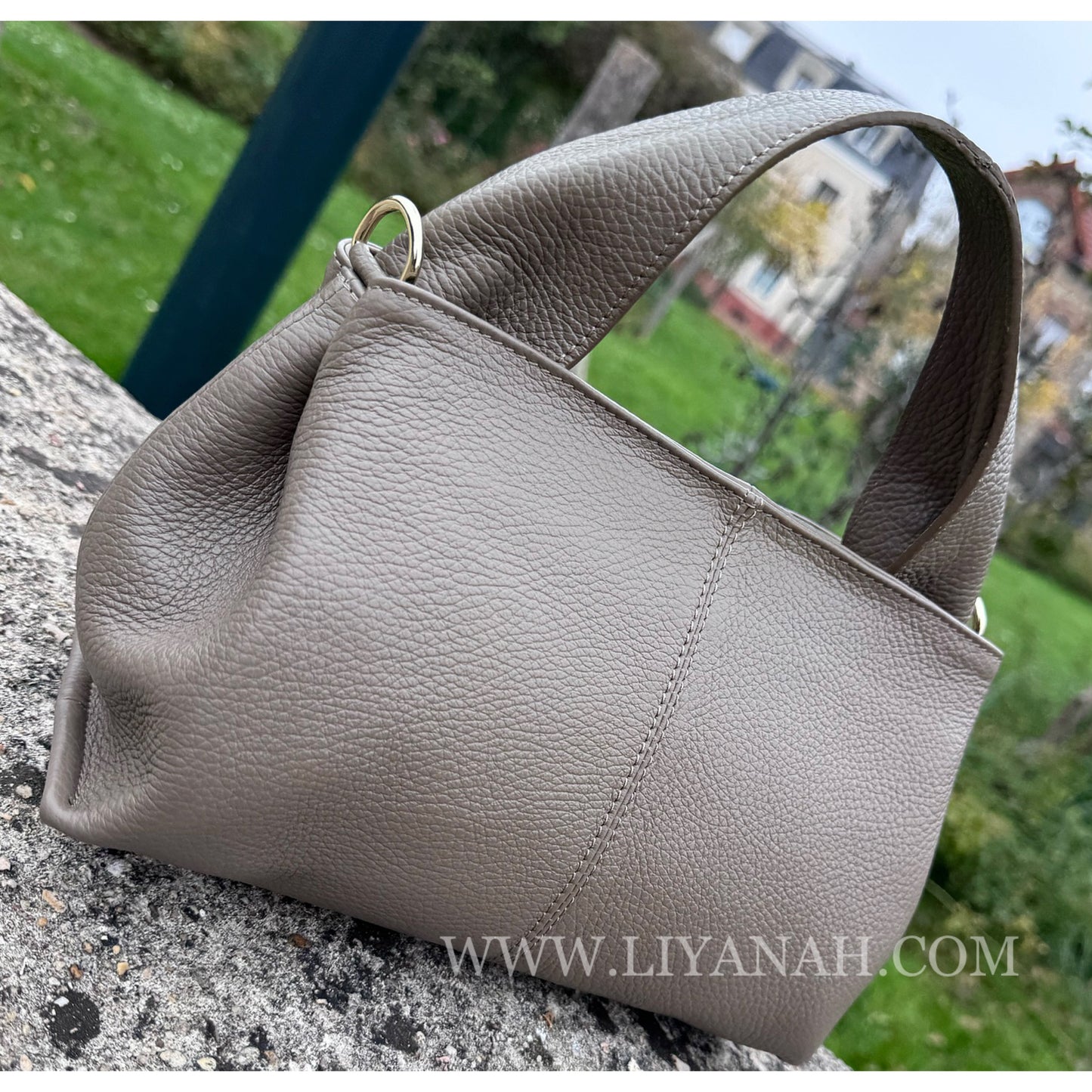 SAC Petit BOULE CUIR GRAINÉ LIYA TAUPE