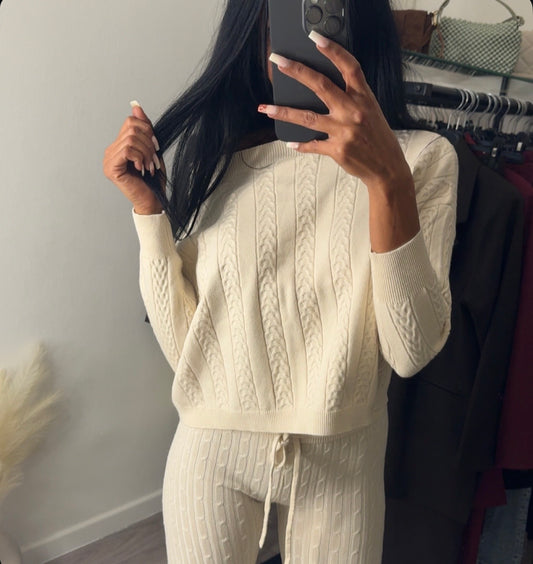 Ensemble Pull / Pantalon Modèle ALCANTARA ÉCRU