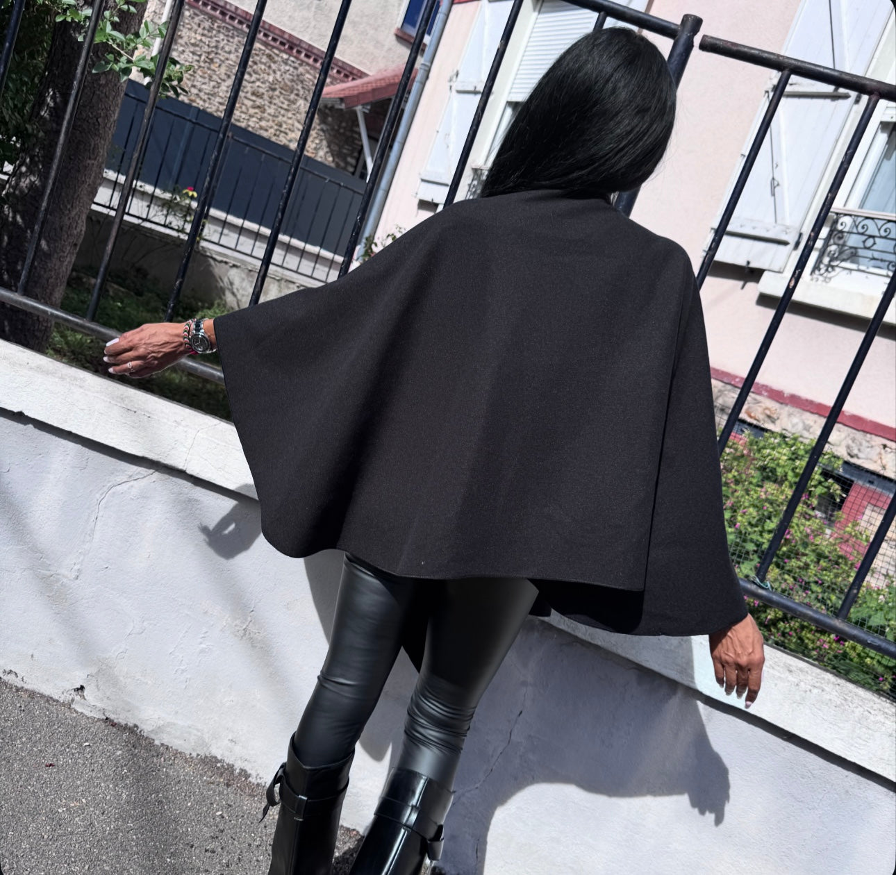 CAPE MALA NOIR