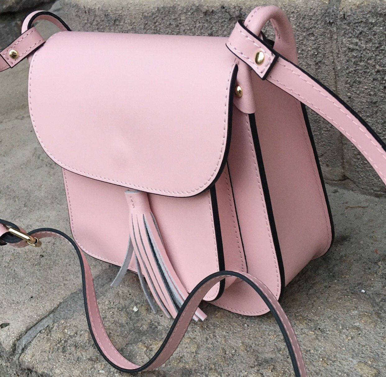 Sac Modèle LOUNA Rose 100% CUIR