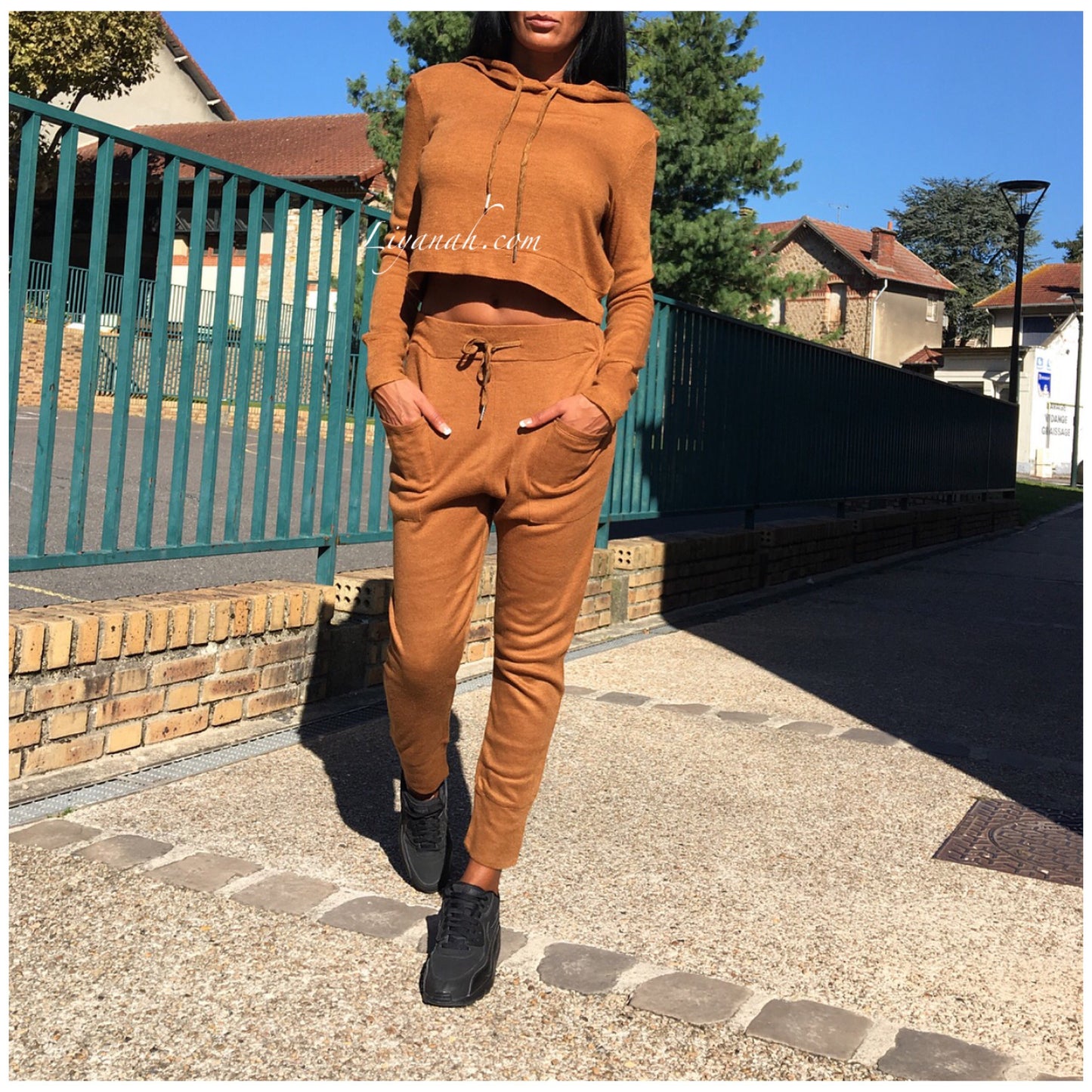 Jogging EDENYA CAMEL Pull à capuche + Pantalon