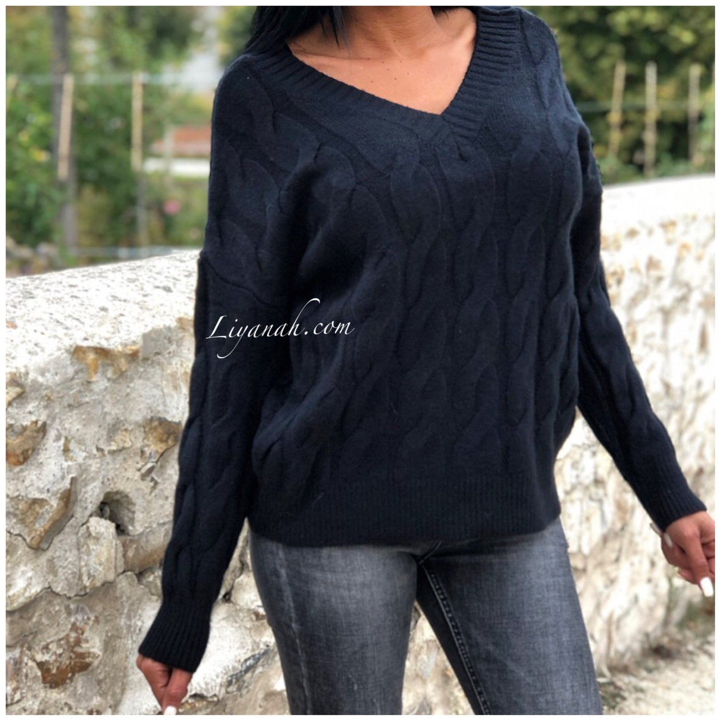 PULL Mi-long Col V Modèle ELARA NOIR