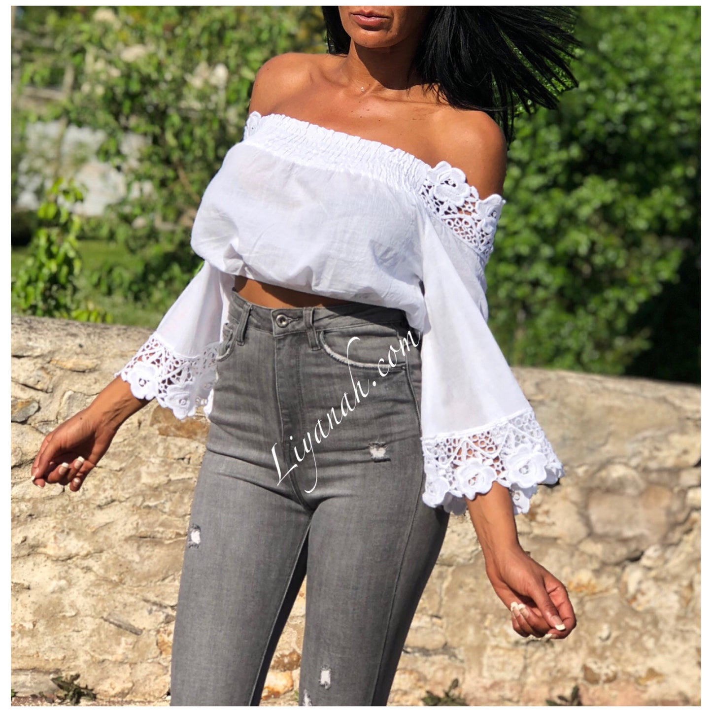 Crop Top Modèle SAFIA Noir, Blanc, Rouge ou Moutarde