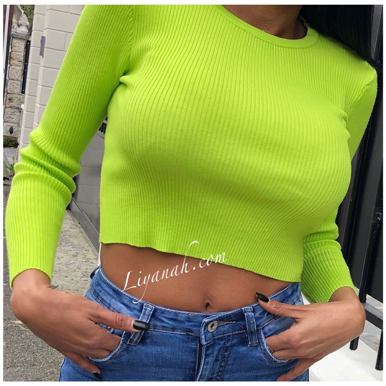 Pull Cropped Modèle MILYARA VERT FLUO