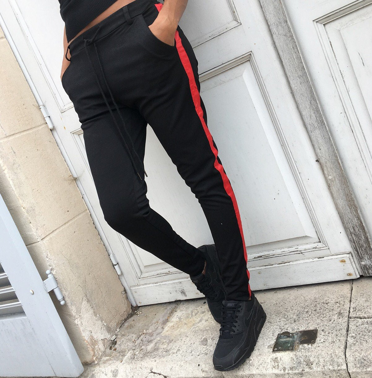 PANTALON Modèle ZYA NOIR / ROUGE