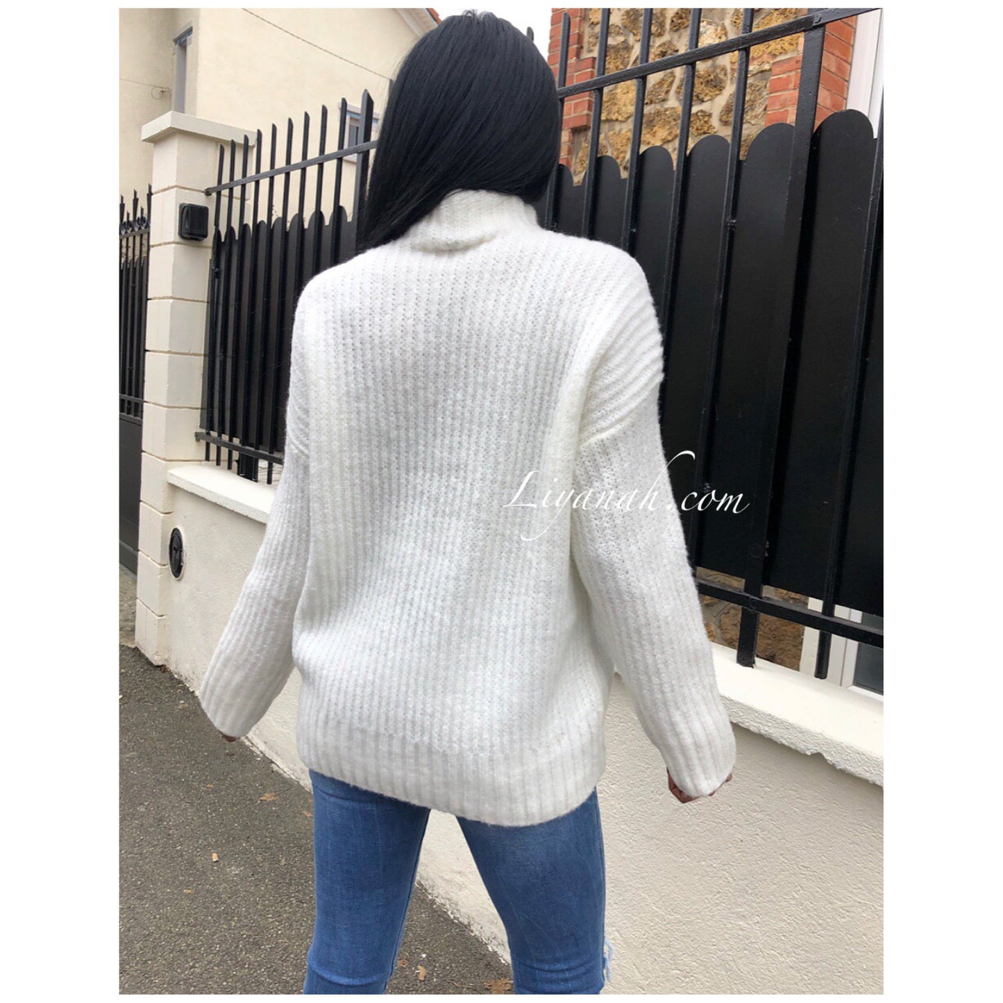 PULL MI-LONG Modèle NARYABA BLANC