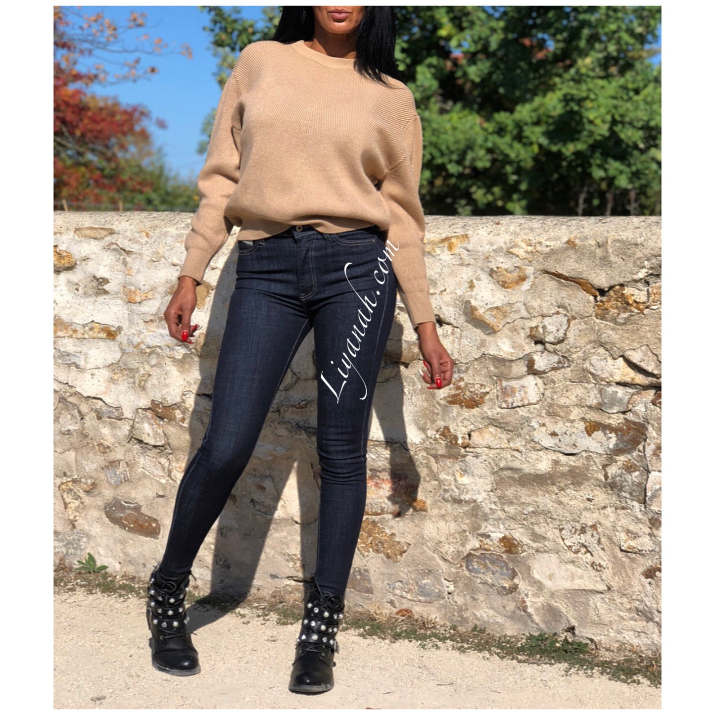 Pull Modèle TAKYRA Noir, Écru, Marron clair ou Bordeaux