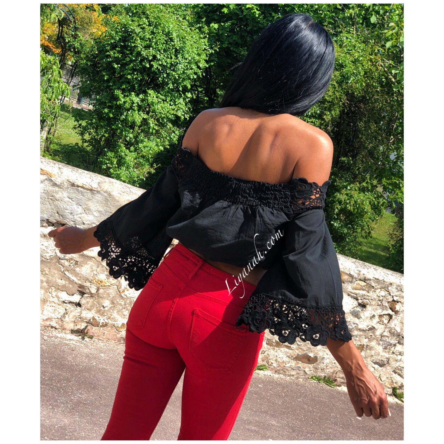 Crop Top Modèle SAFIA Noir, Blanc, Rouge ou Moutarde