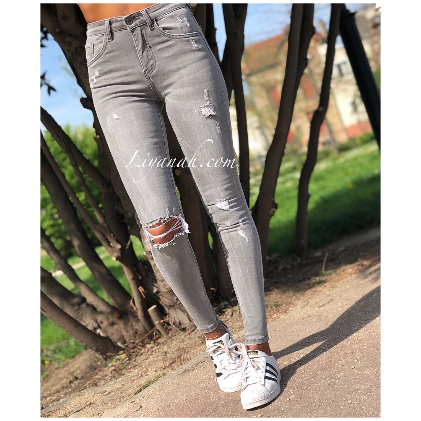 Jean Skinny Modèle DIVYA GRIS CLAIR DESTROY TAILLE MI-HAUTE