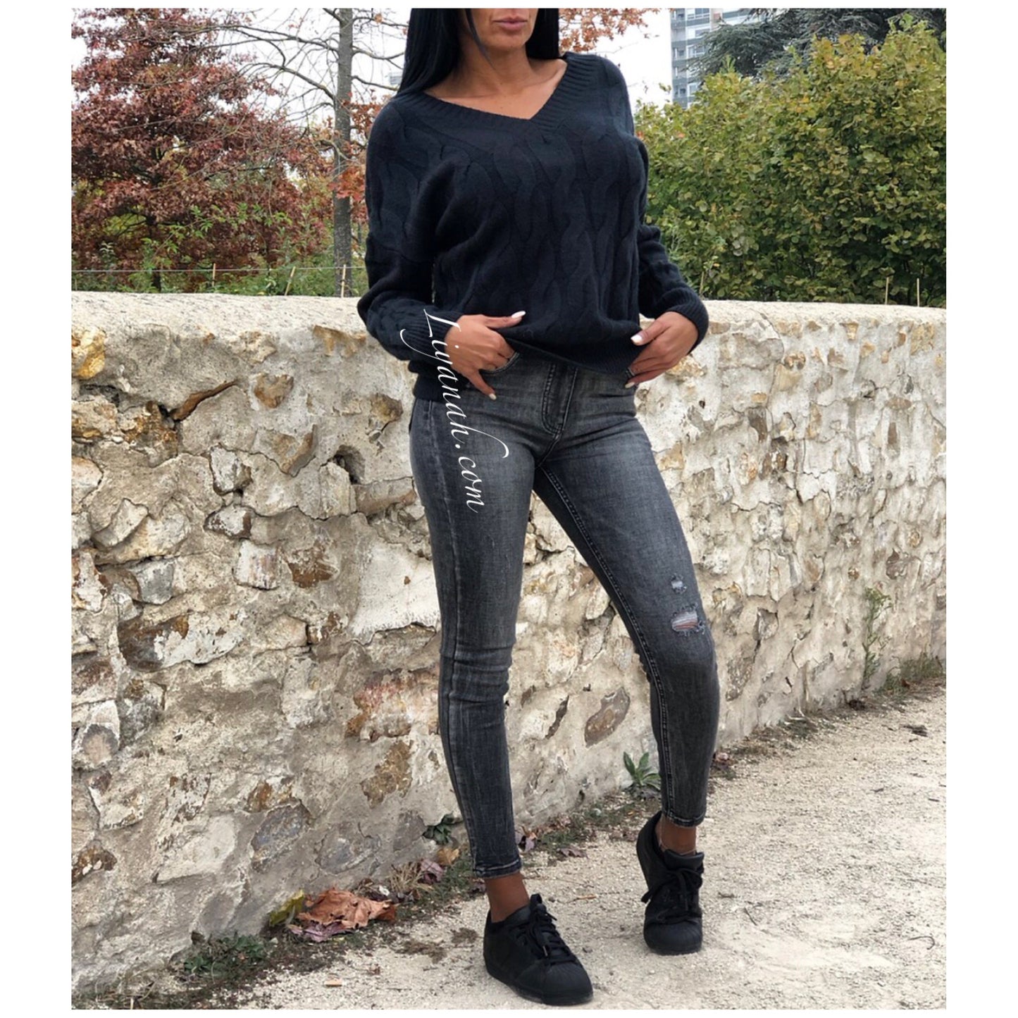 PULL Mi-long Col V Modèle ELARA NOIR