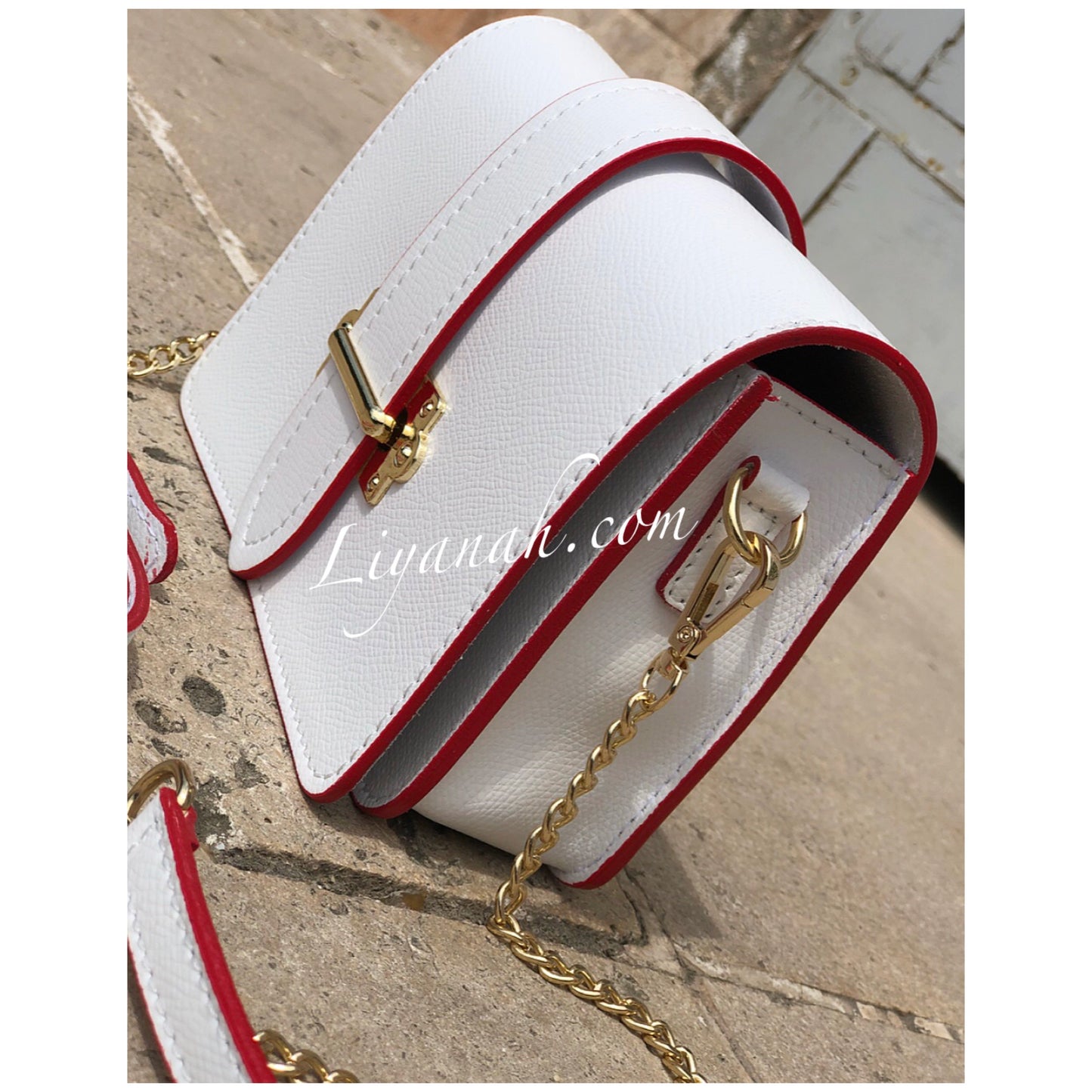 Sac Cuir PETIT Modèle EVYRYA BLANC CONTOUR ROUGE