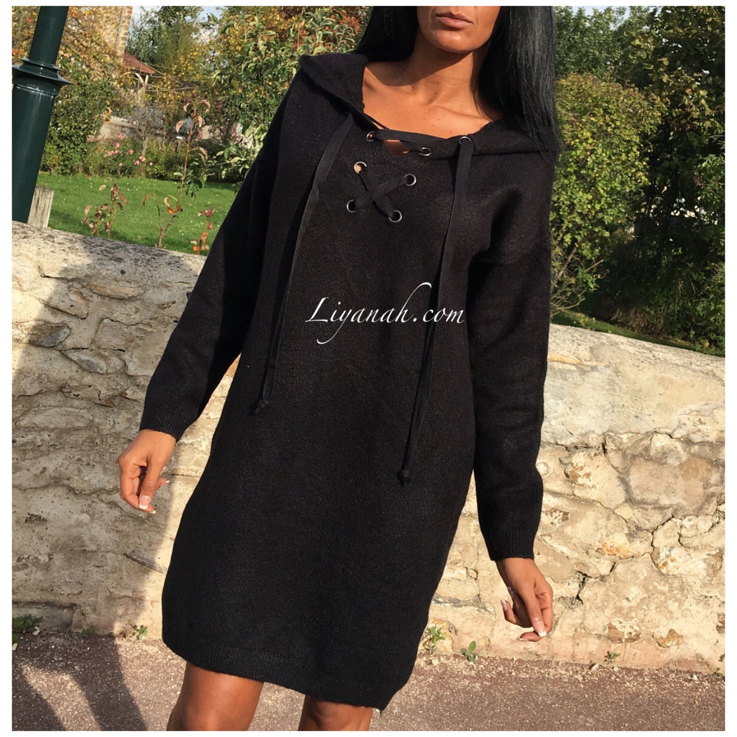 ROBE PULL À CAPUCHE À NOEUDS Modèle MAKA NOIR