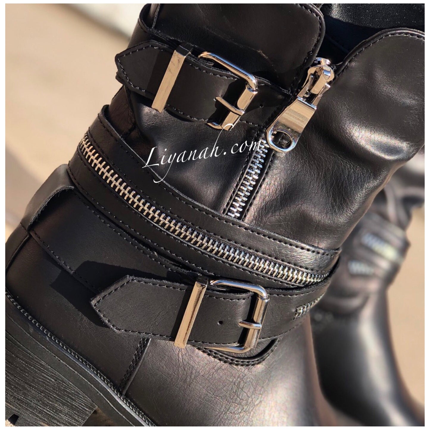 BOTTINES BASSES RANGERS Modèle FANELYA NOIR ZIP