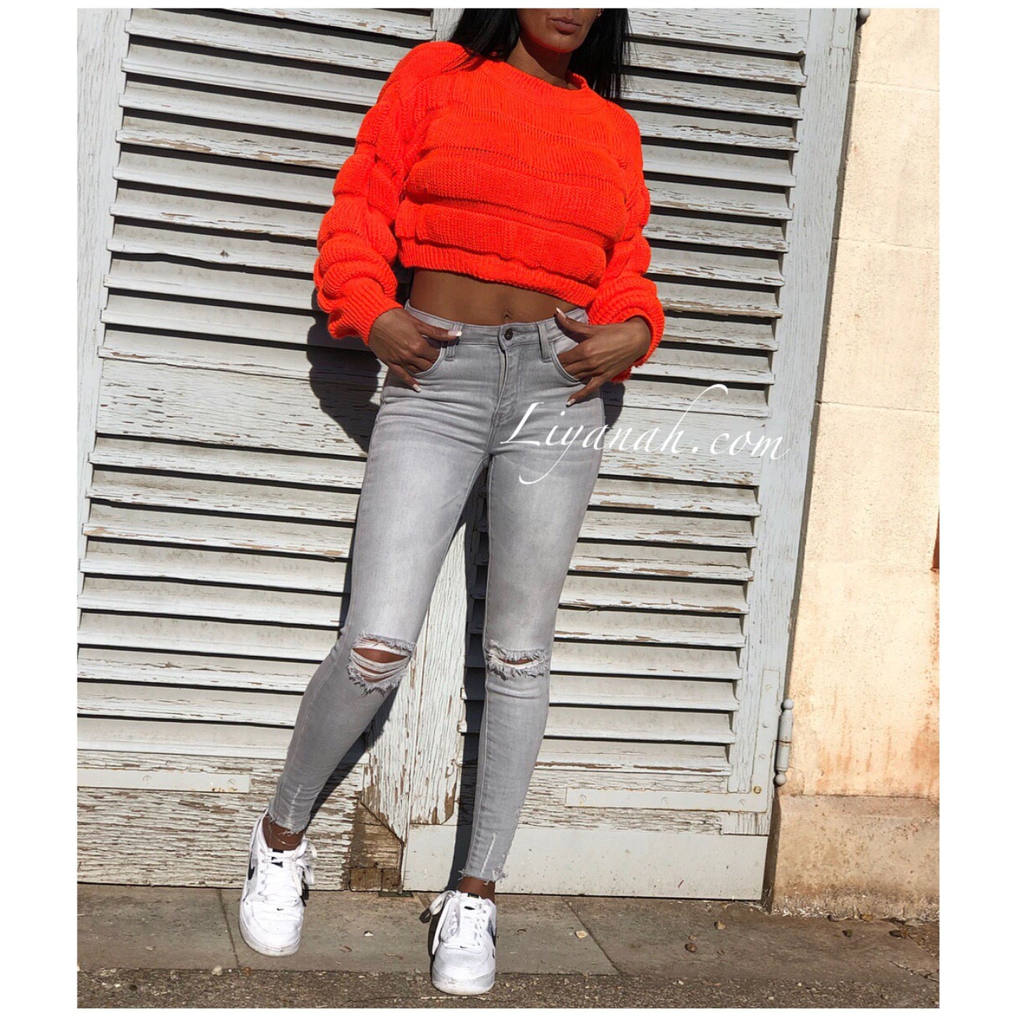 Pull Cropped Modèle KARA ORANGE FLUO