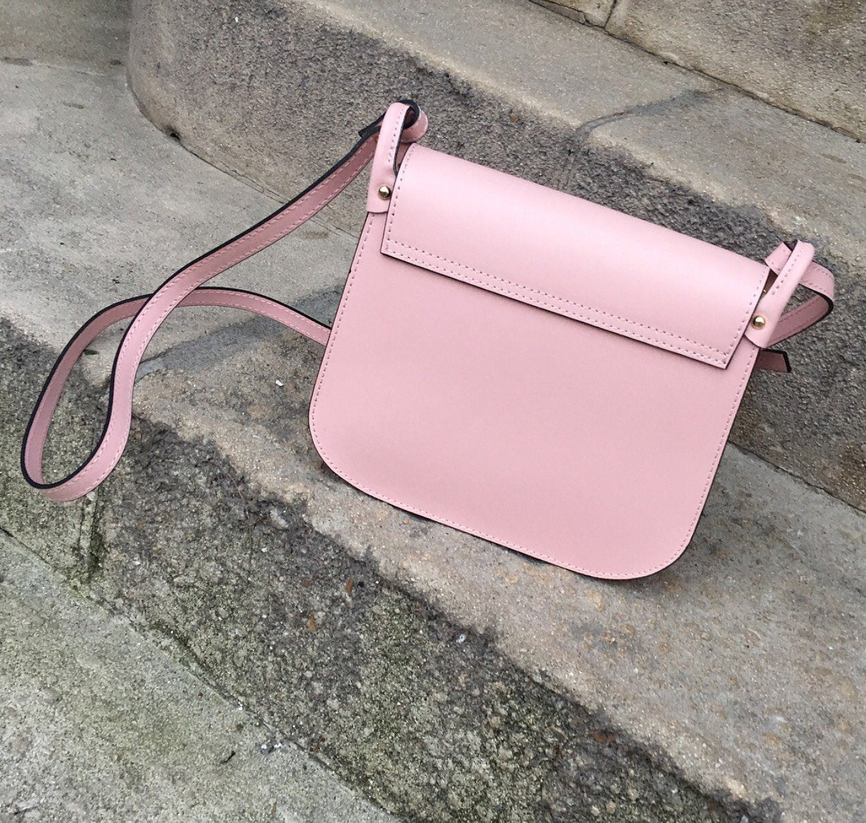 Sac Modèle LOUNA Rose 100% CUIR