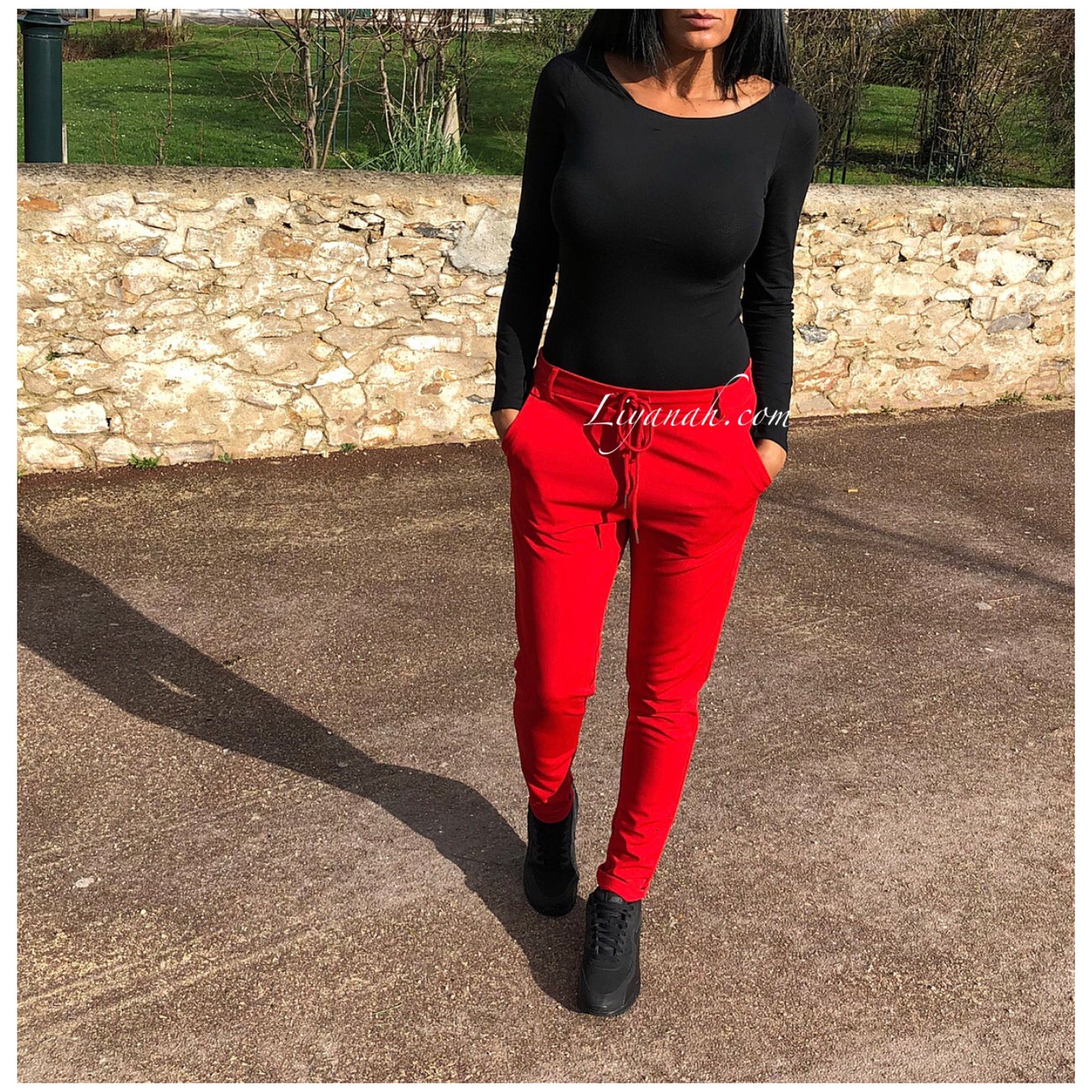 PANTALON Modèle ZYANA ROUGE