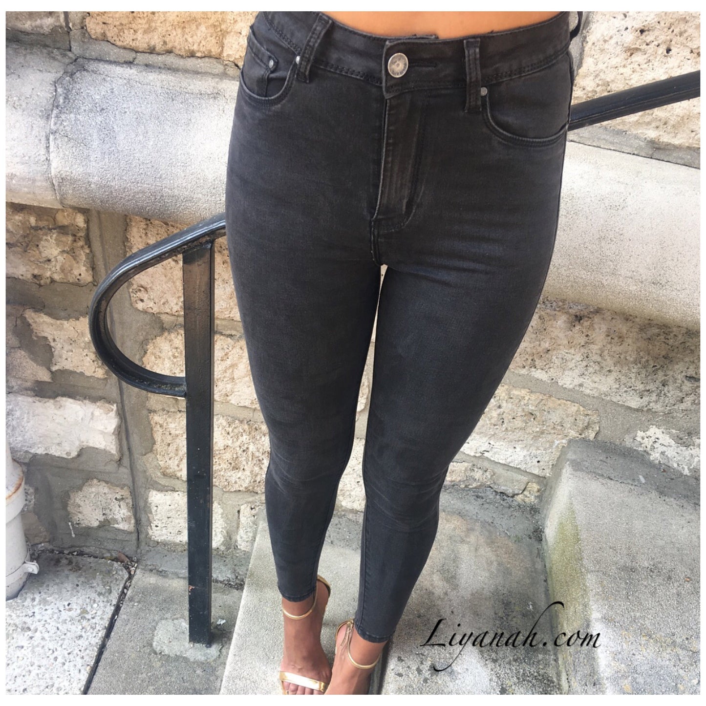 Jean Skinny Modèle RAYANA NOIR TAILLE HAUTE