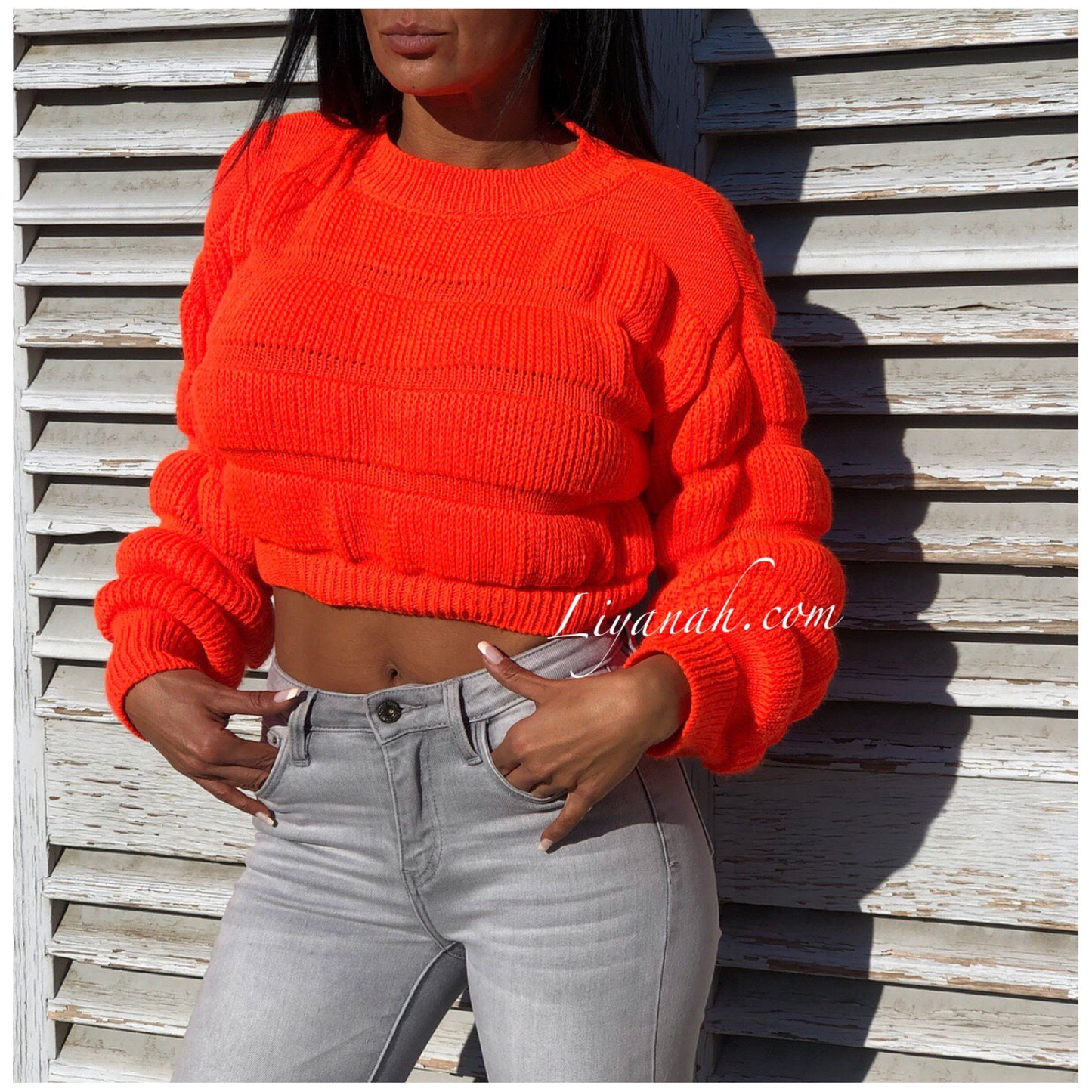 Pull Cropped Modèle KARA ORANGE FLUO