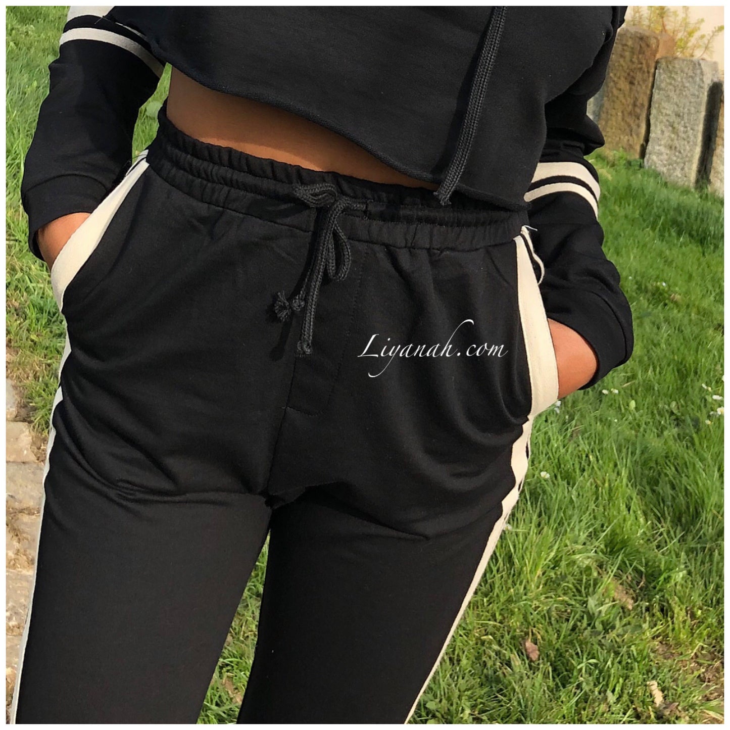 Jogging Modèle RYLA Pull à capuche + Pantalon