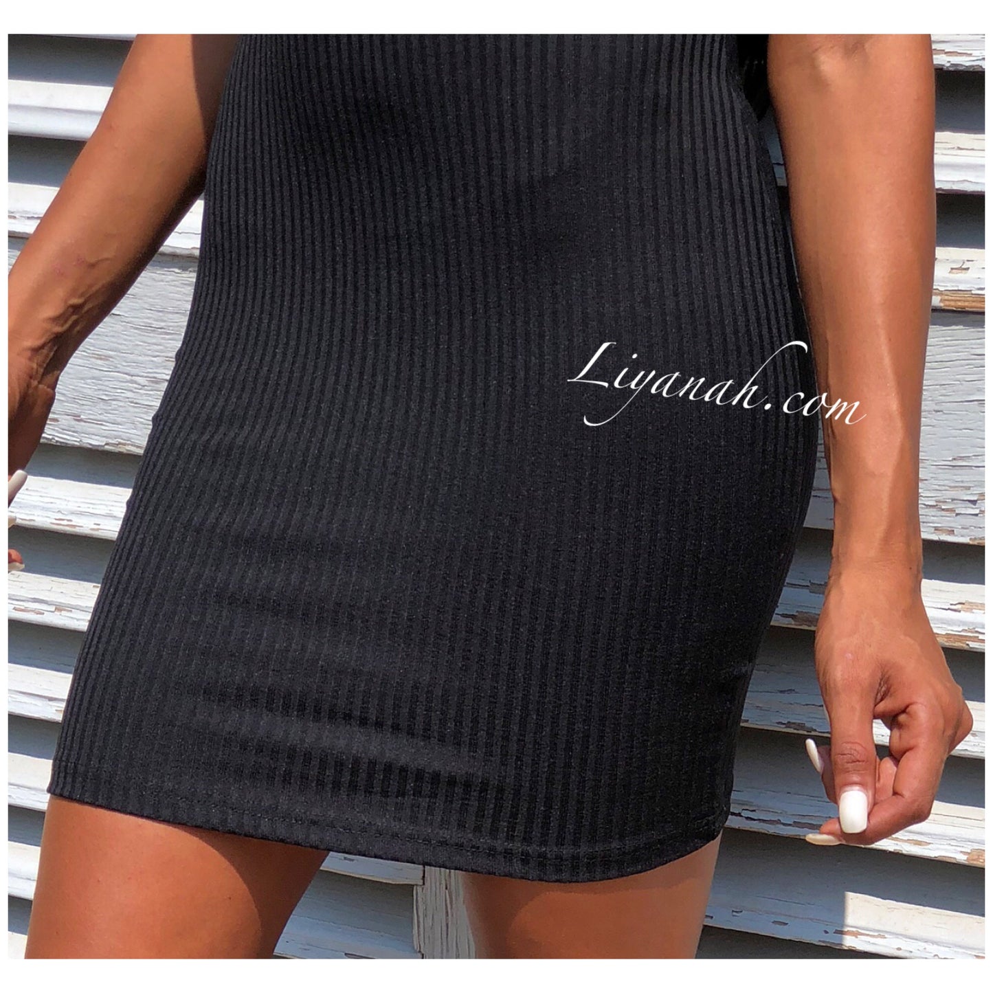 Robe Courte Modèle LENYRA NOIR