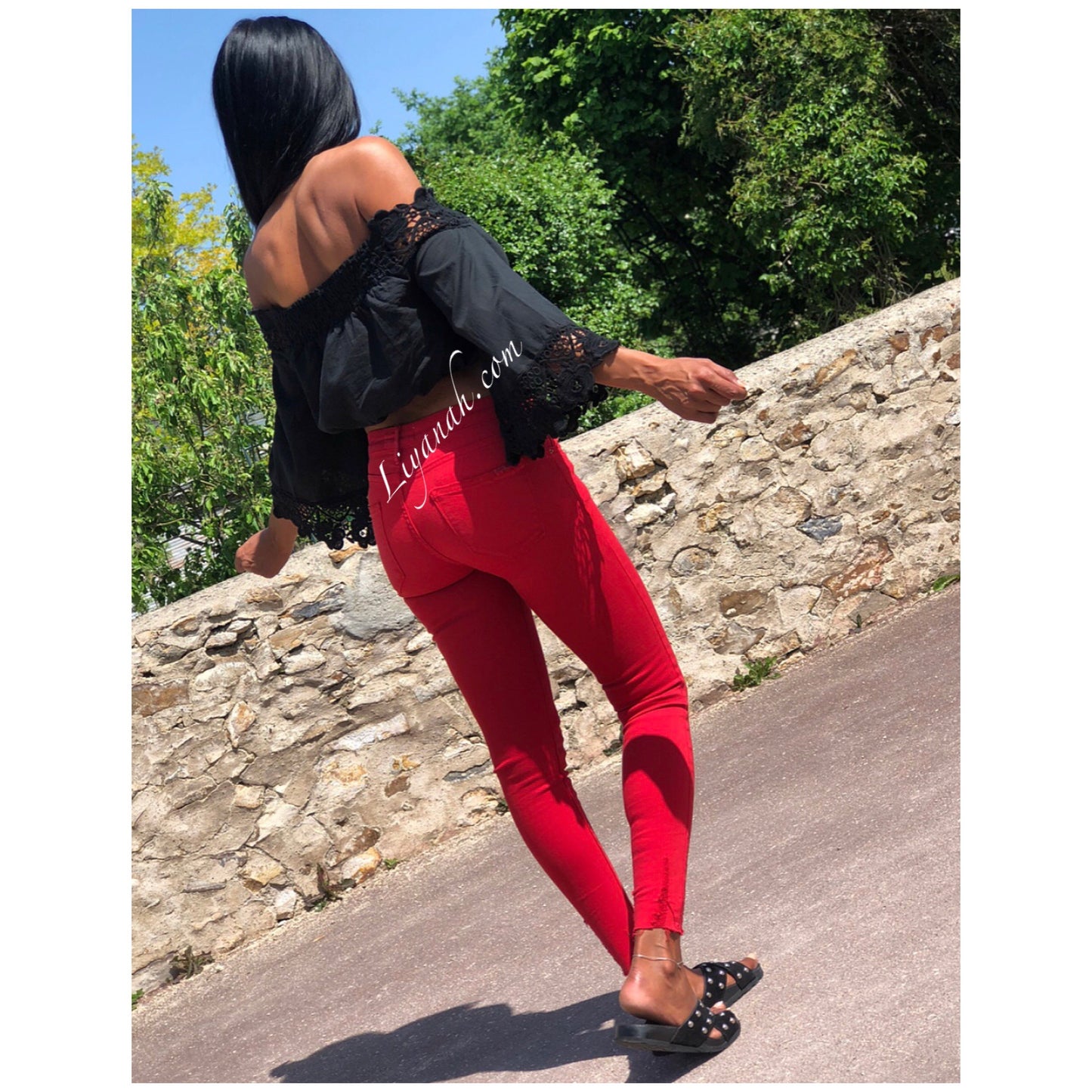 Crop Top Modèle SAFIA Noir, Blanc, Rouge ou Moutarde