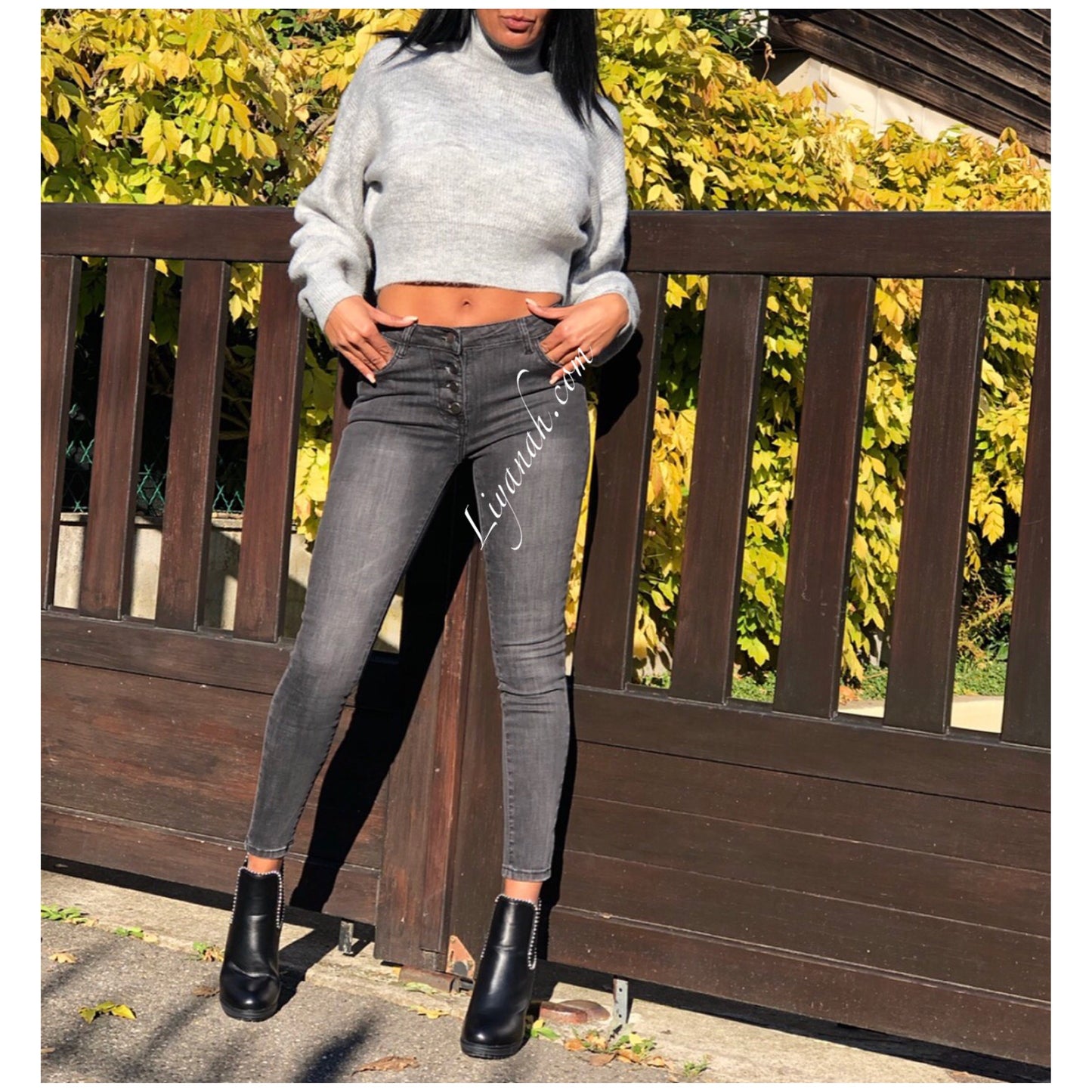 Pull Cropped Modèle FANELY GRIS