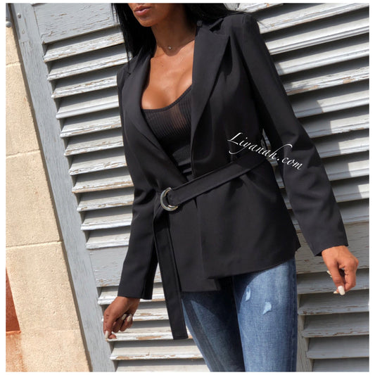 Veste Tailleur courte Modèle AVYA NOIR