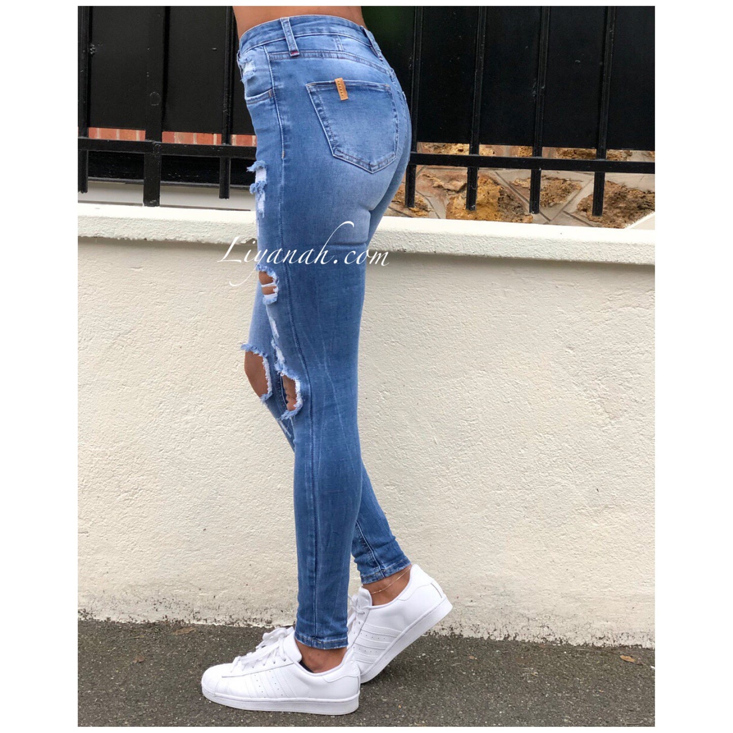 Jean Skinny LIGHT BLUE DESTROY Modèle ZURYELA