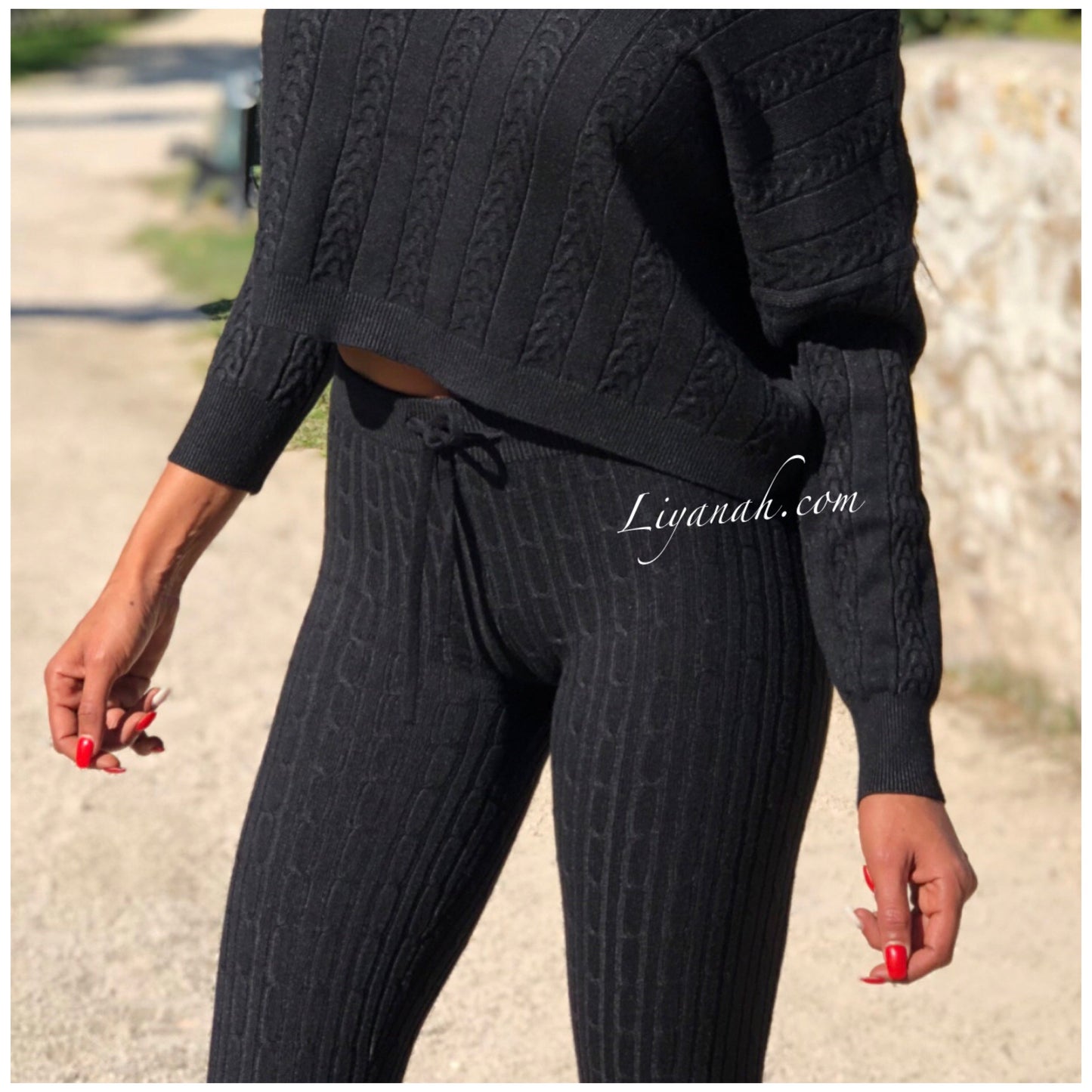 Ensemble Pull / Pantalon Modèle ALCANTARA NOIR