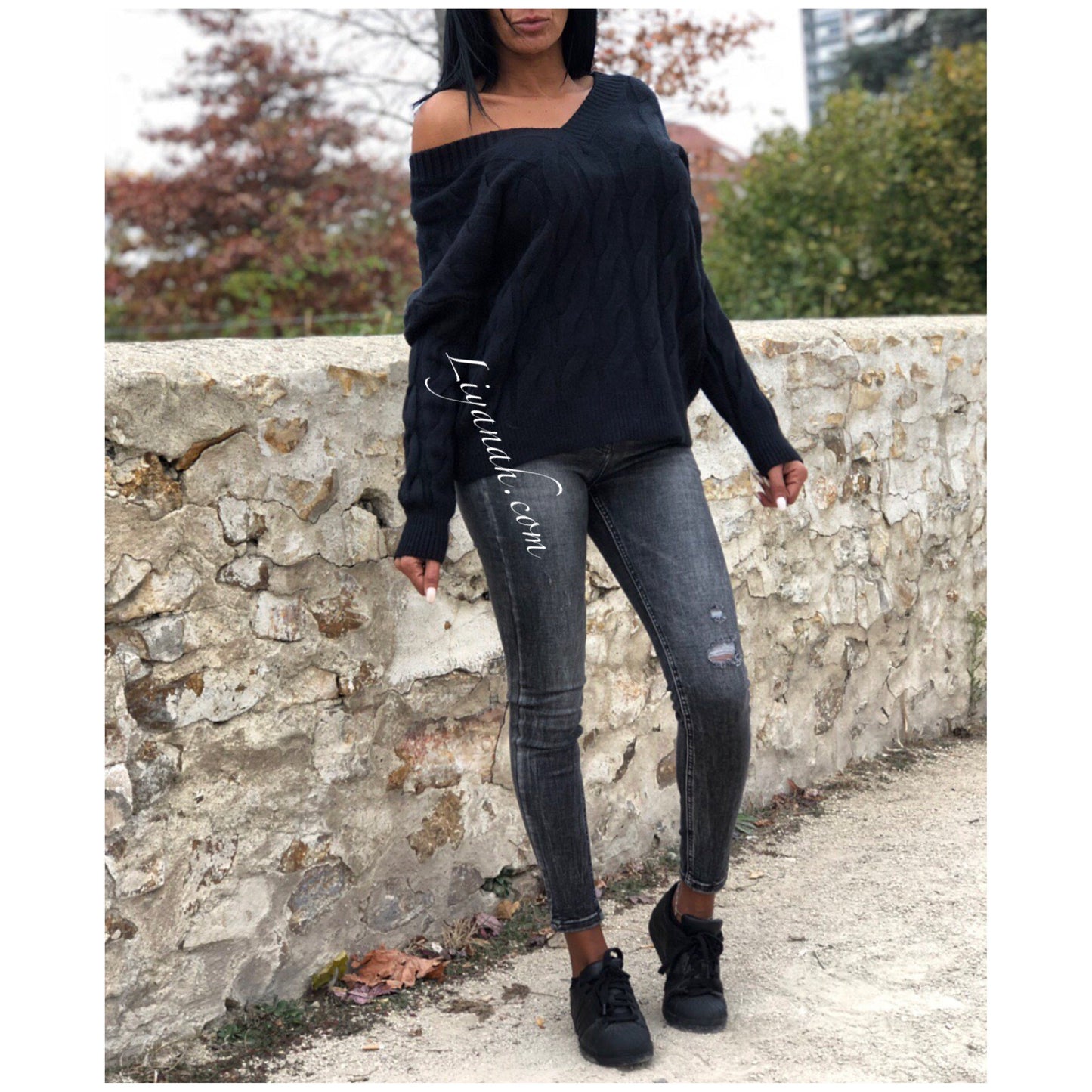 PULL Mi-long Col V Modèle ELARA NOIR