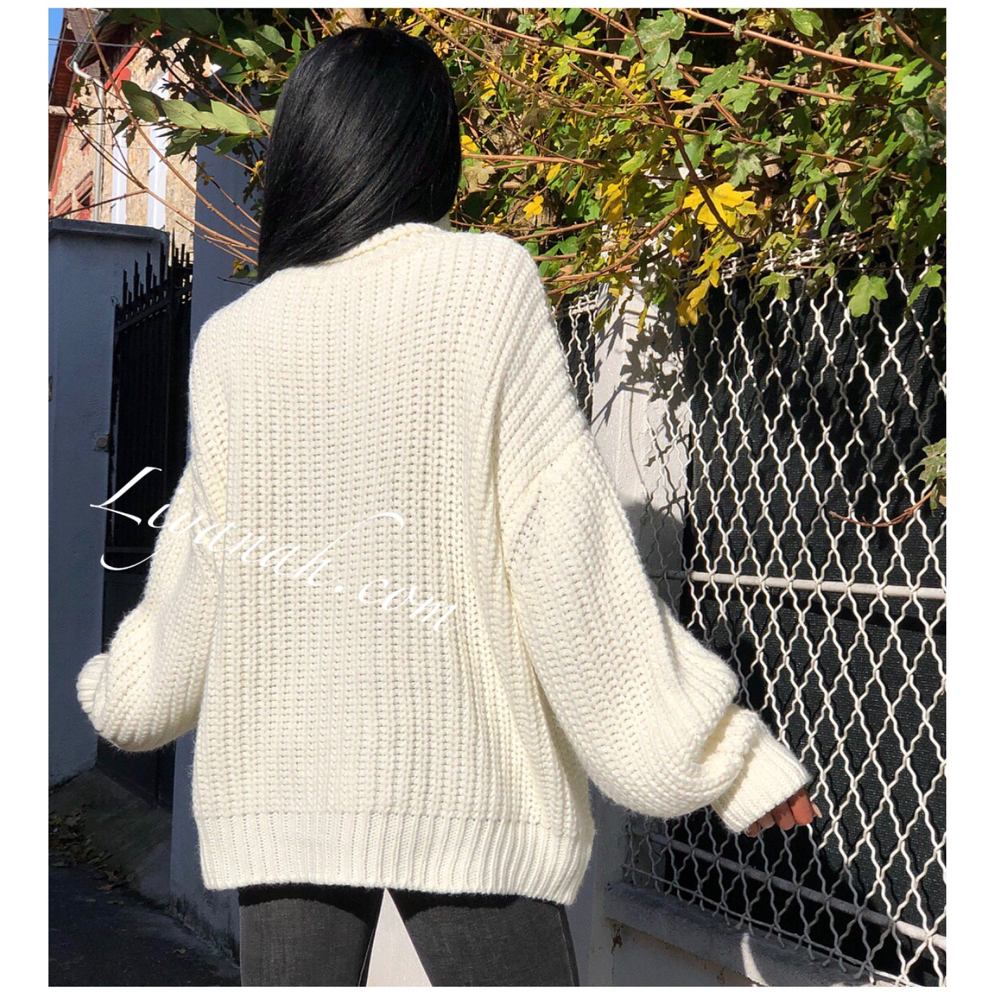 PULL MI-LONG Oversize Modèle ALLIEL Blanc