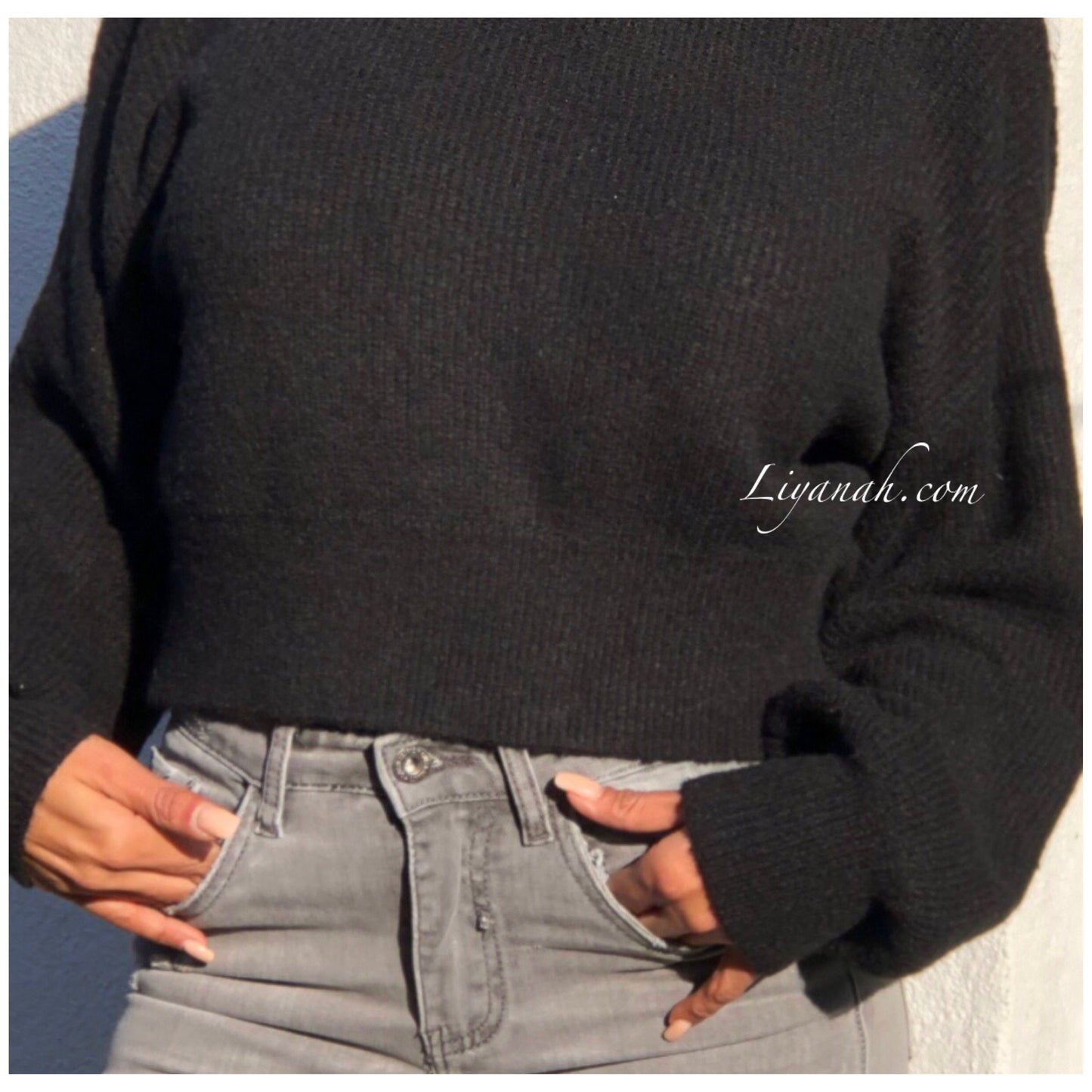 Pull Cropped Modèle FANELY NOIR