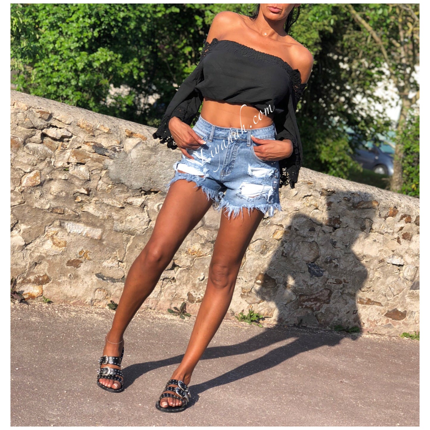 Crop Top Modèle SAFIA Noir, Blanc, Rouge ou Moutarde