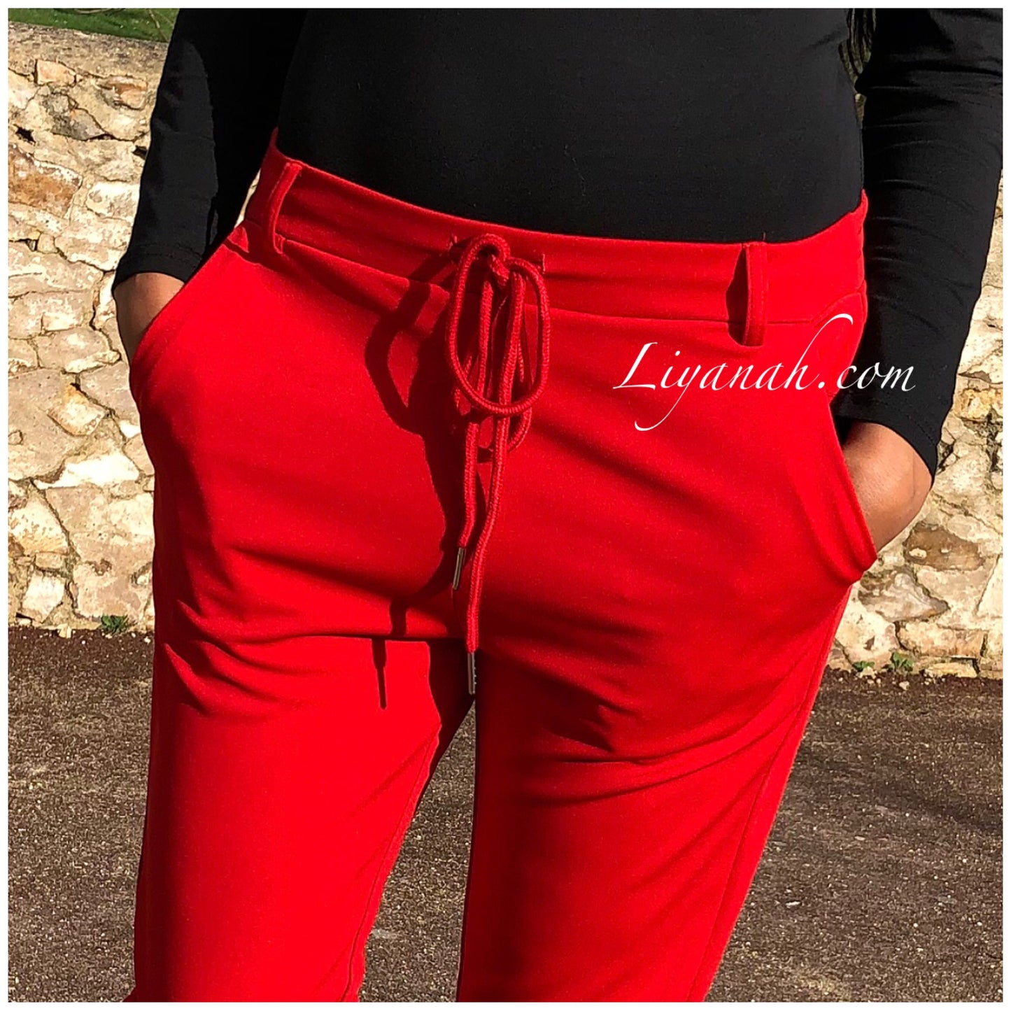 PANTALON Modèle ZYANA ROUGE