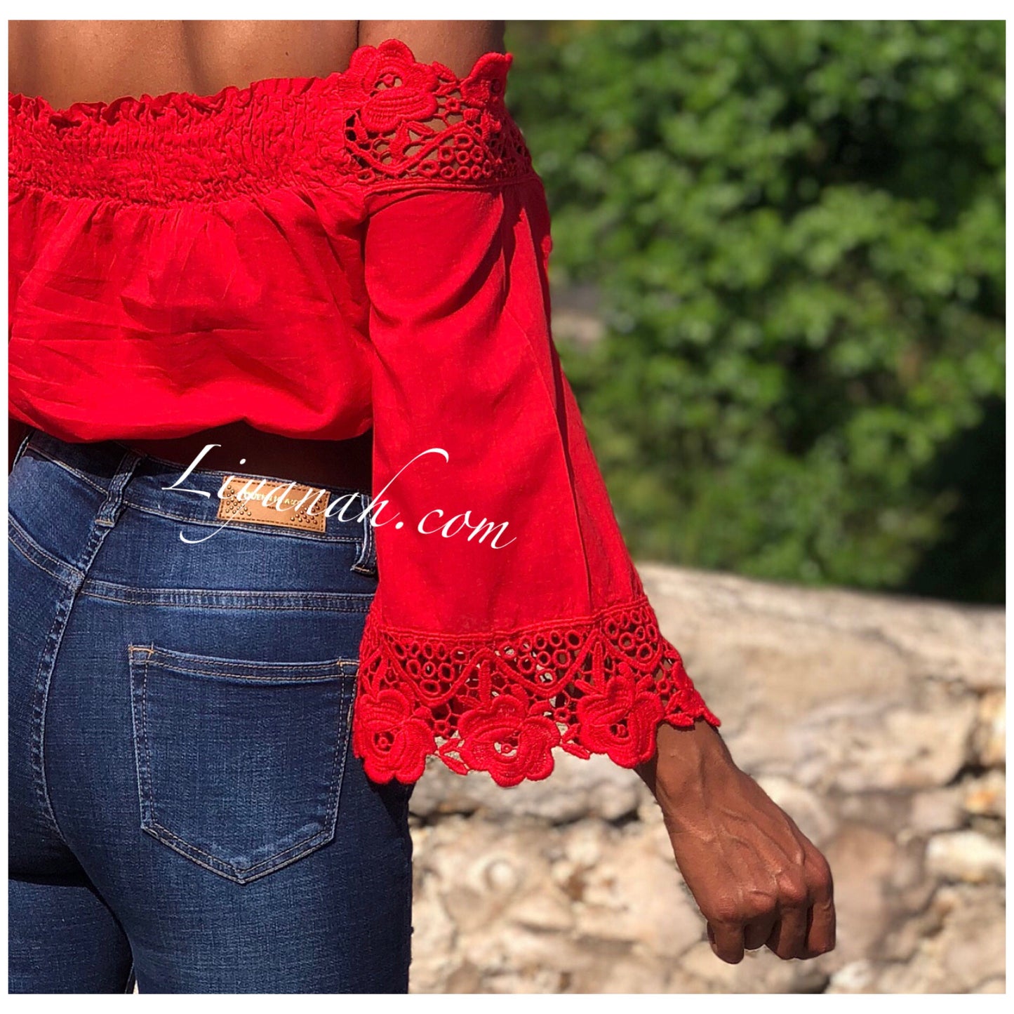 Crop Top Modèle SAFIA Noir, Blanc, Rouge ou Moutarde