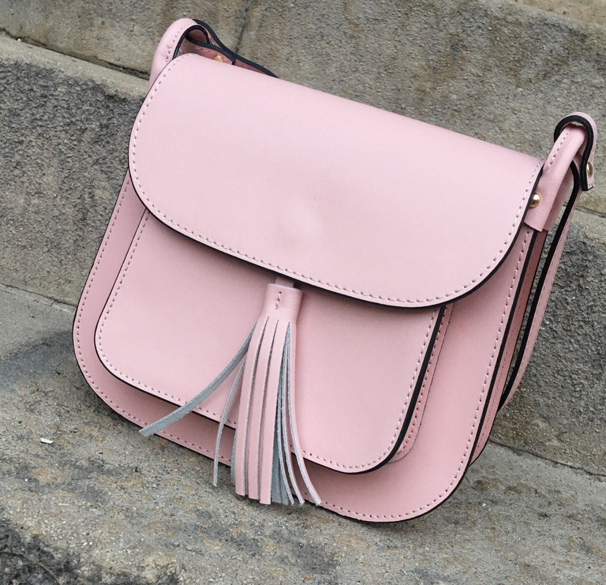 Sac Modèle LOUNA Rose 100% CUIR