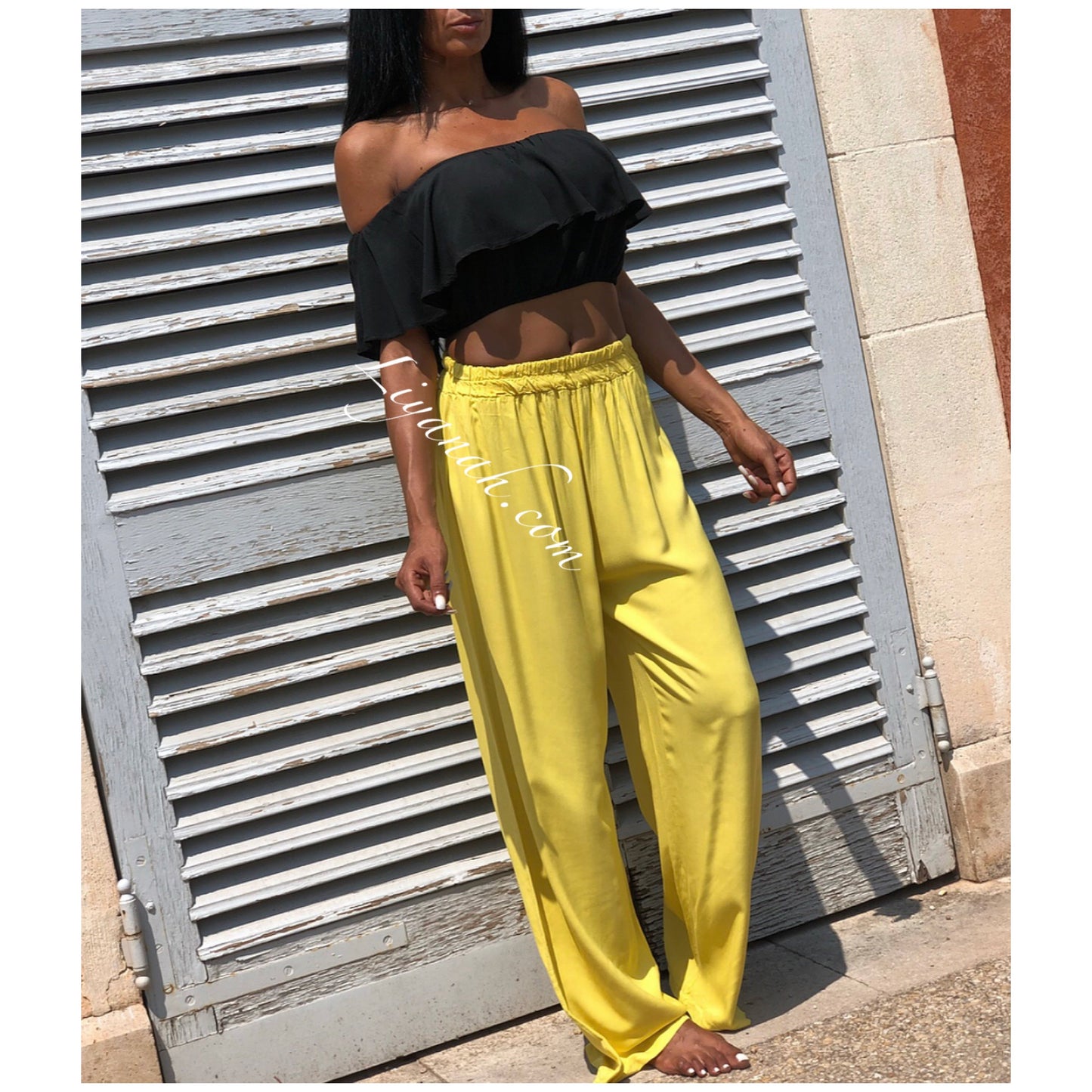 CROP TOP Volant Modèle CLIYA Noir, Jaune ou Bordeaux