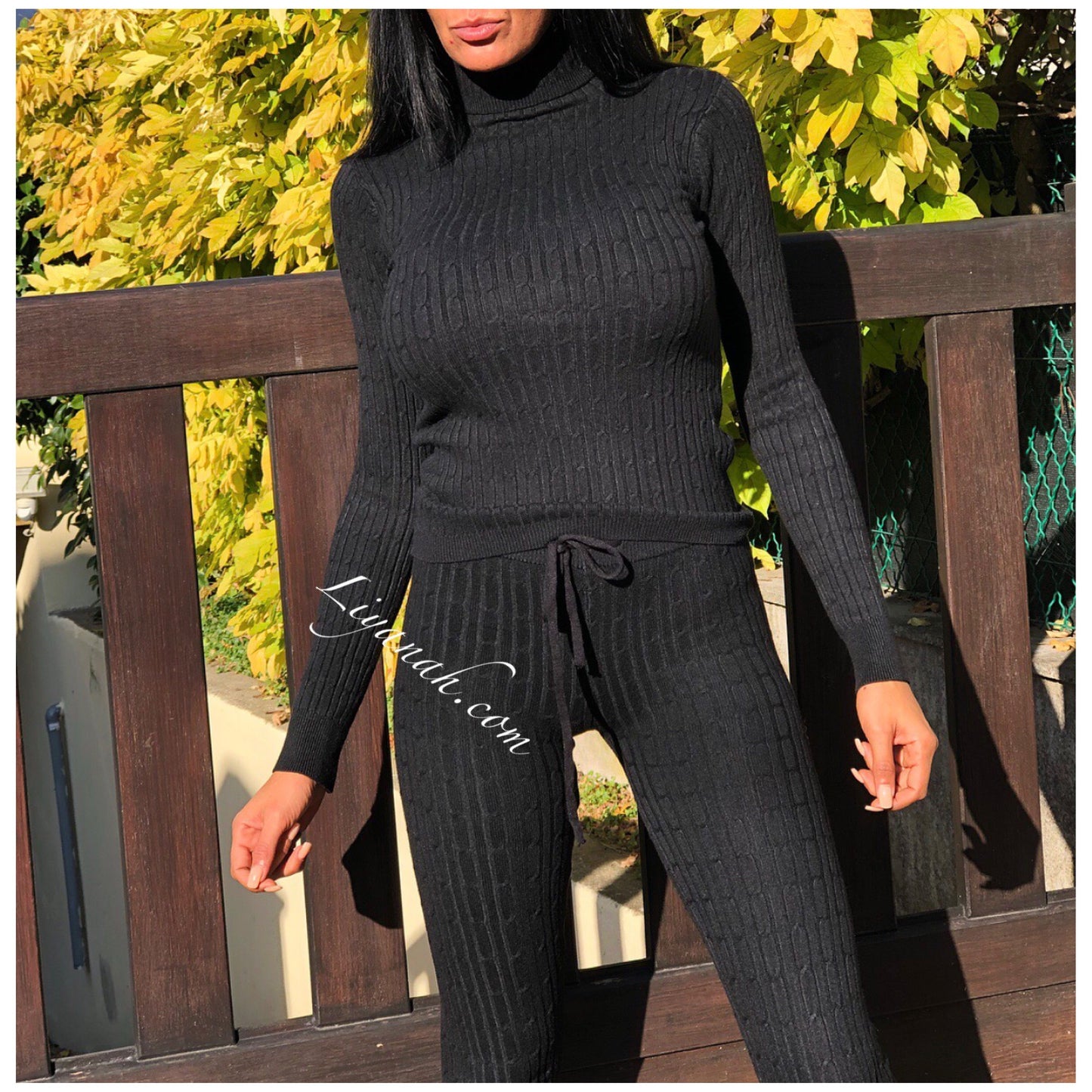 Ensemble Pull Col Roulé / Pantalon Modèle ALCANTARA NOIR