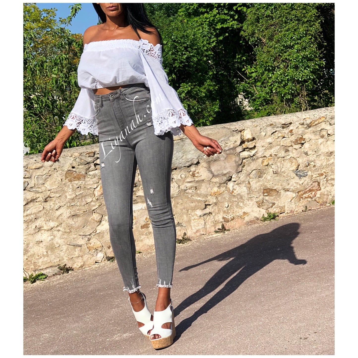 Crop Top Modèle SAFIA Noir, Blanc, Rouge ou Moutarde