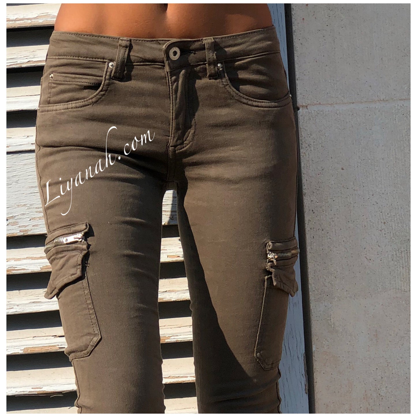 Jean Skinny Modèle WANDULA KAKI avec POCHES