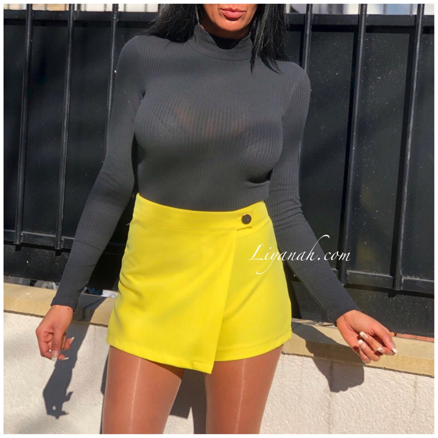 JUPE SHORT Courte Modèle JAYALA JAUNE